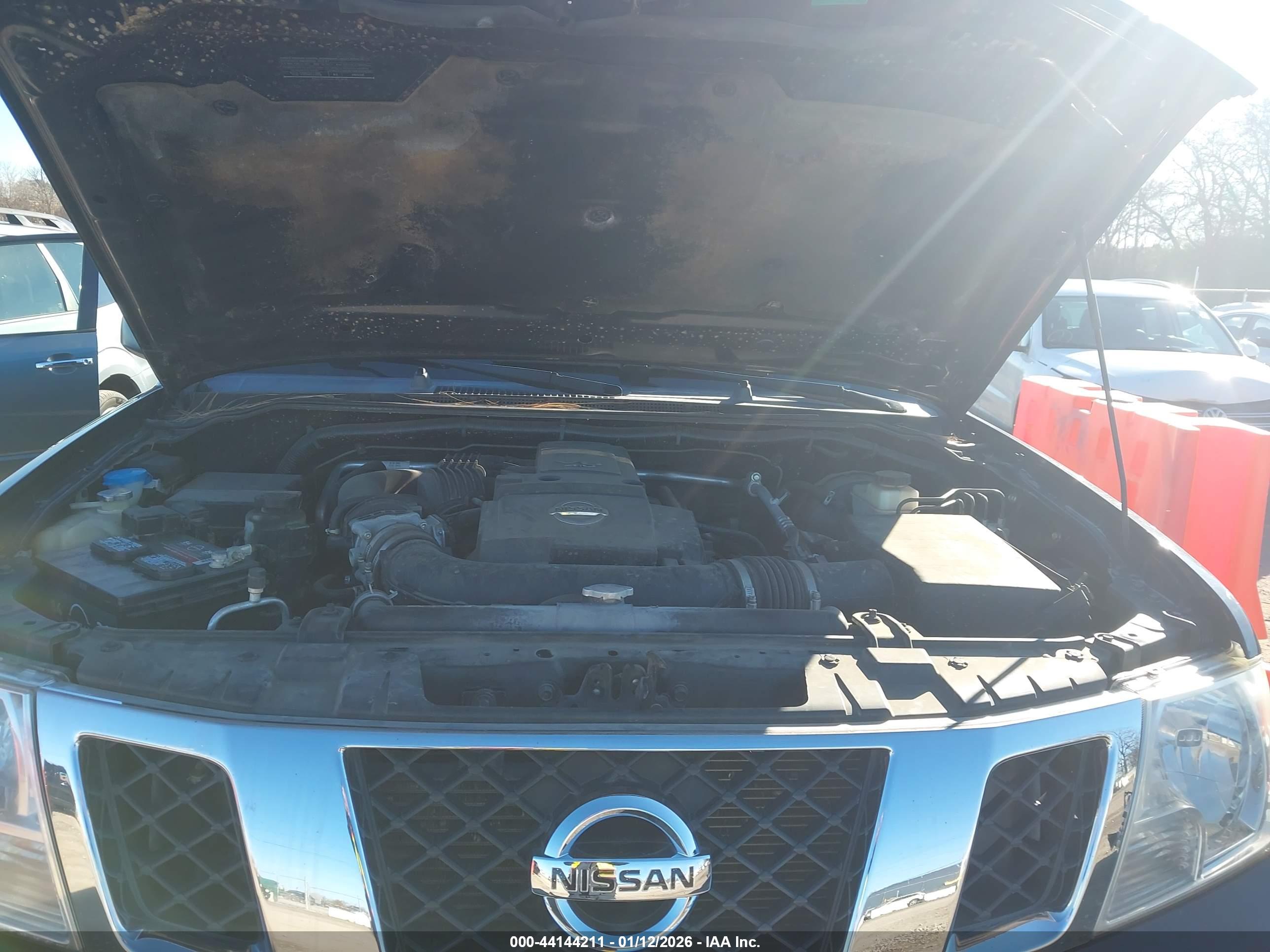 NISSAN FRONTIER image 10