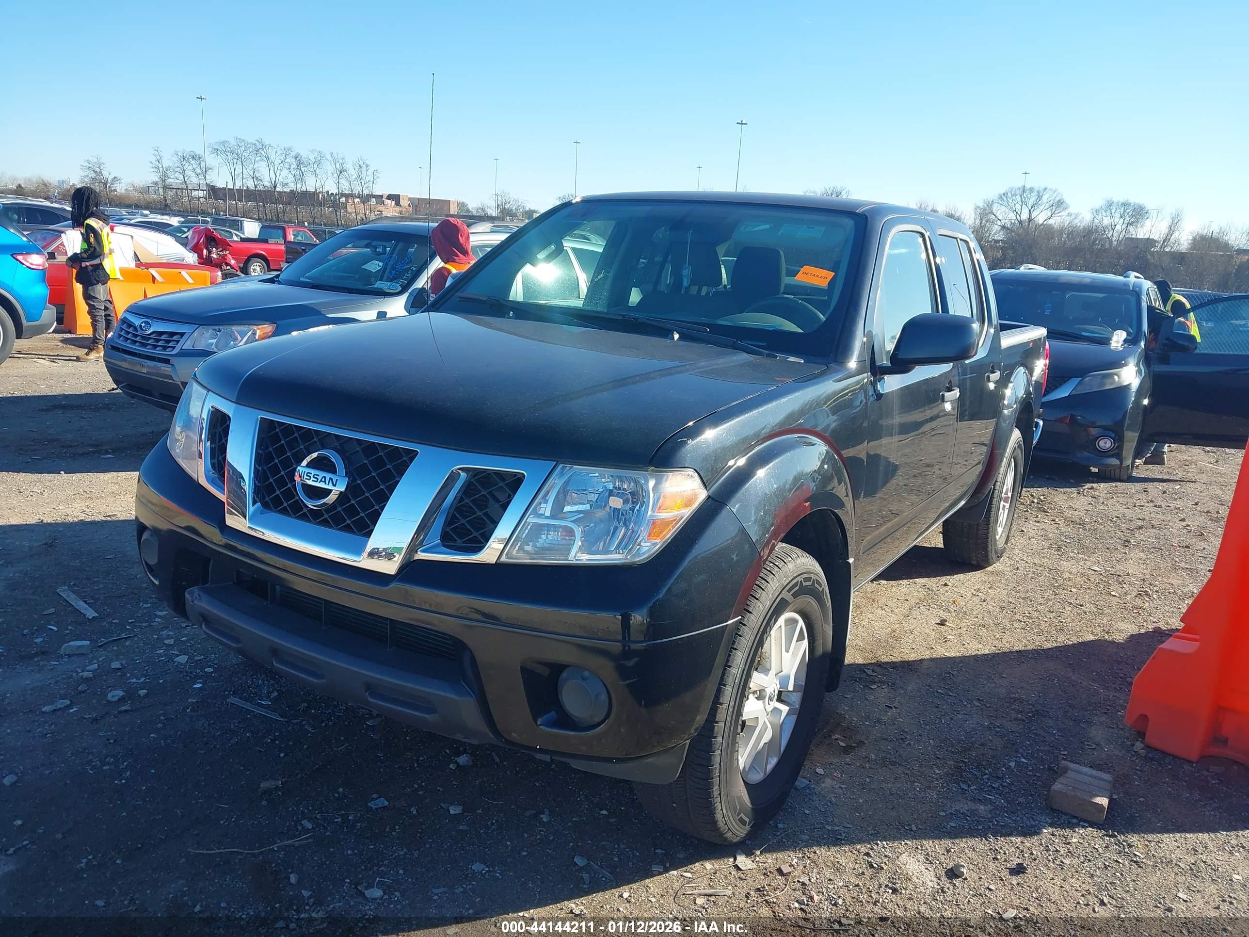 NISSAN FRONTIER image 6