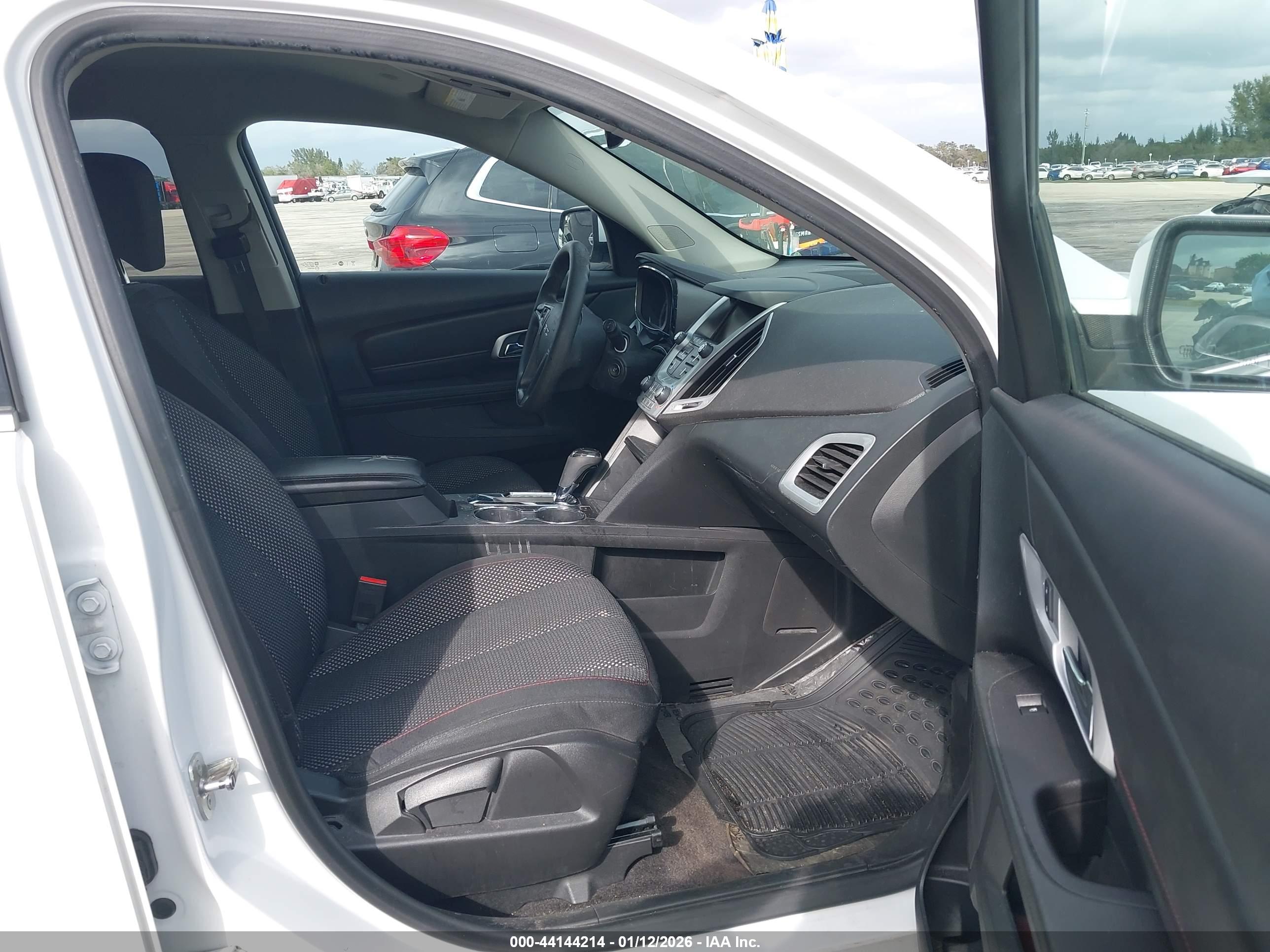 GMC TERRAIN image 5