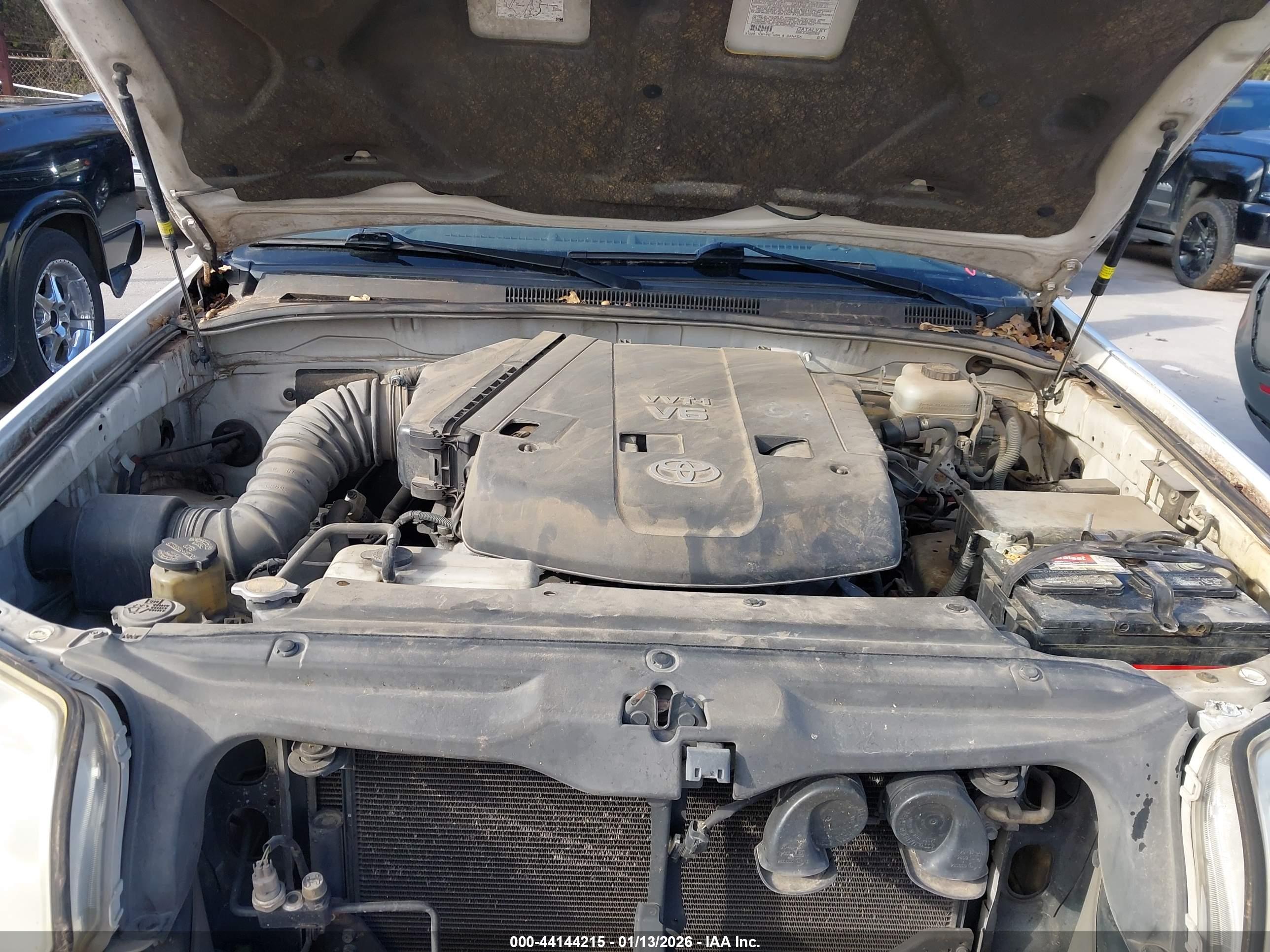 TOYOTA 4RUNNER image 10