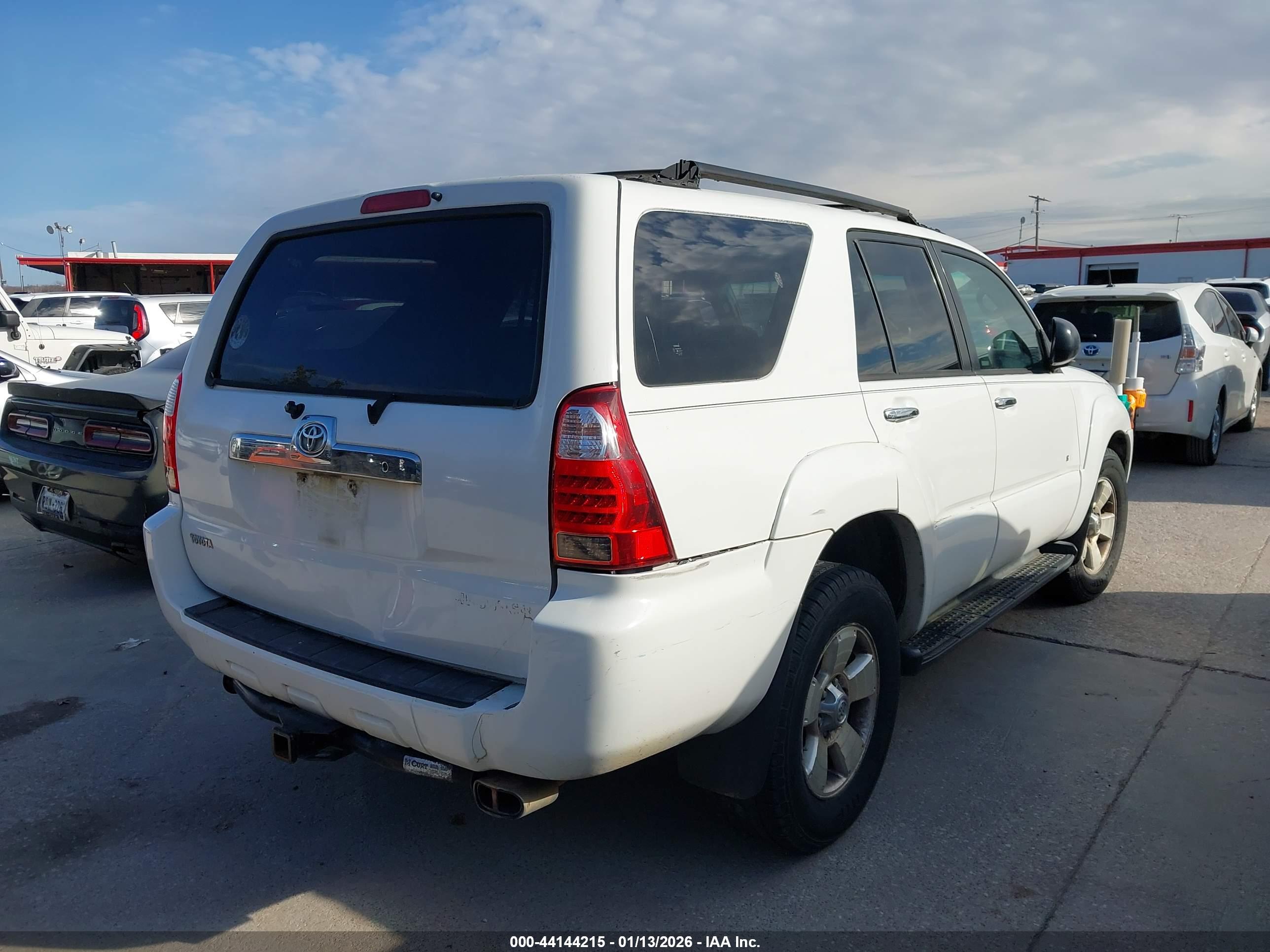 TOYOTA 4RUNNER image 4