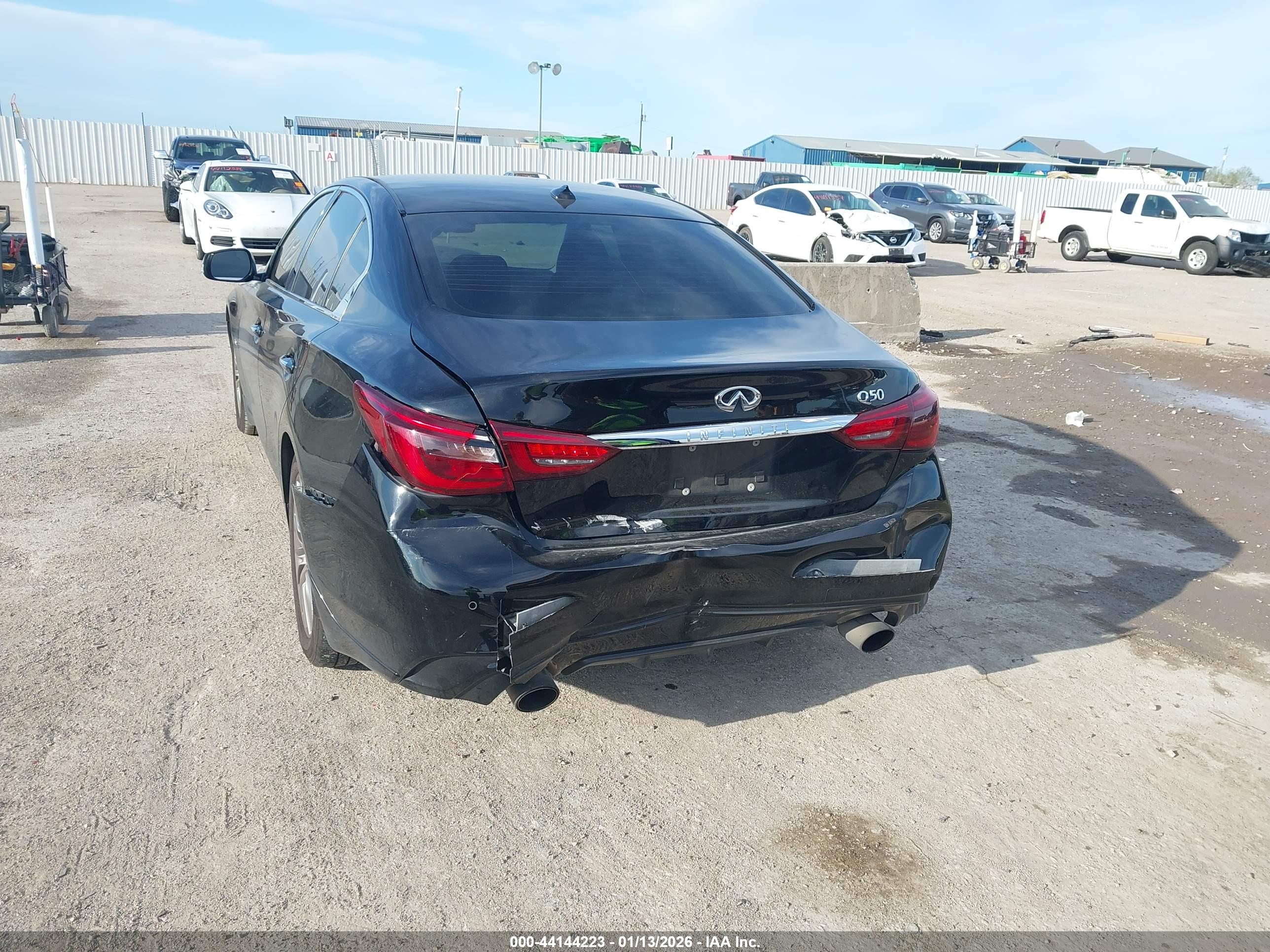 INFINITI Q50 image 6
