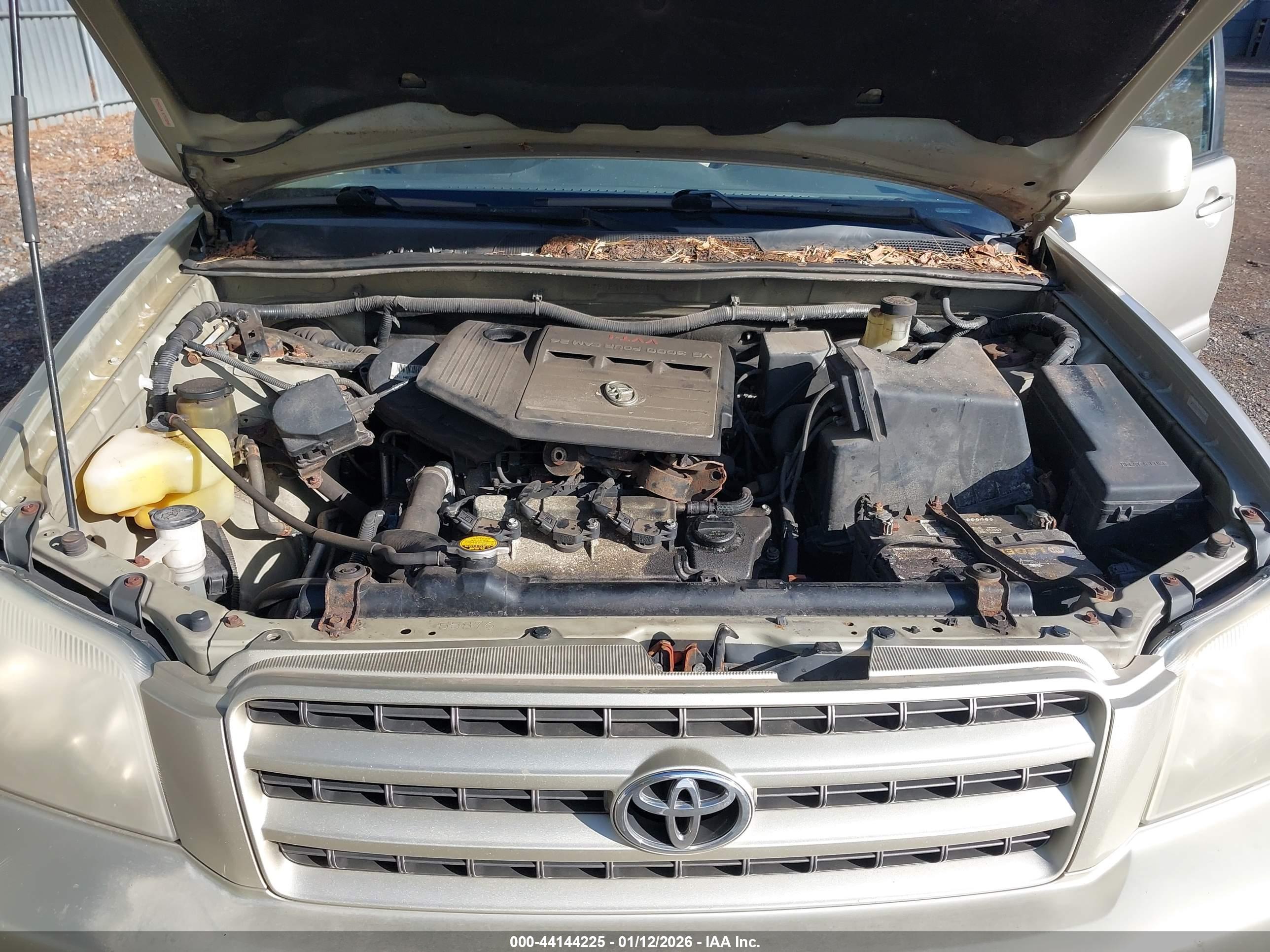 TOYOTA HIGHLANDER image 10
