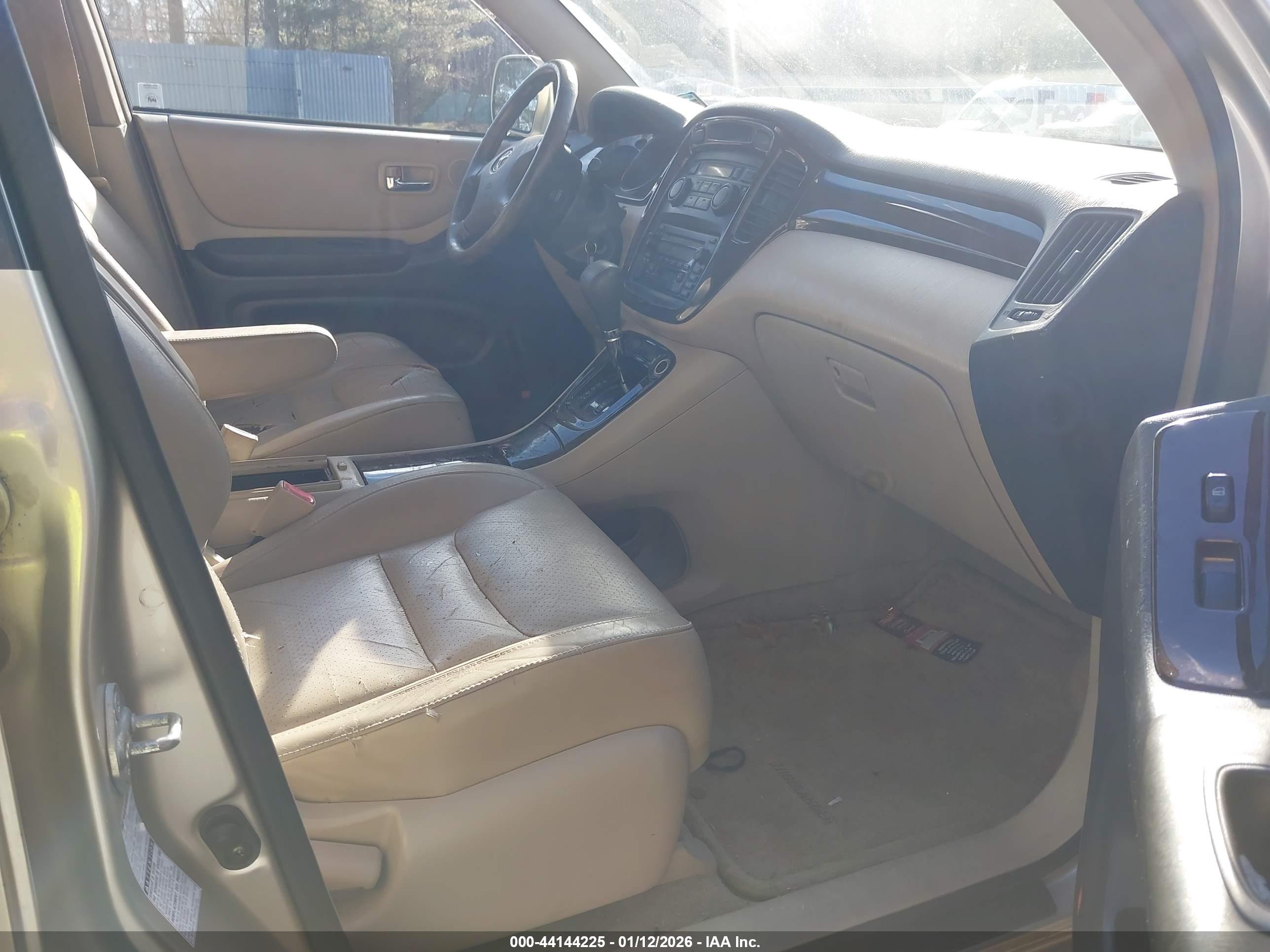 TOYOTA HIGHLANDER image 5
