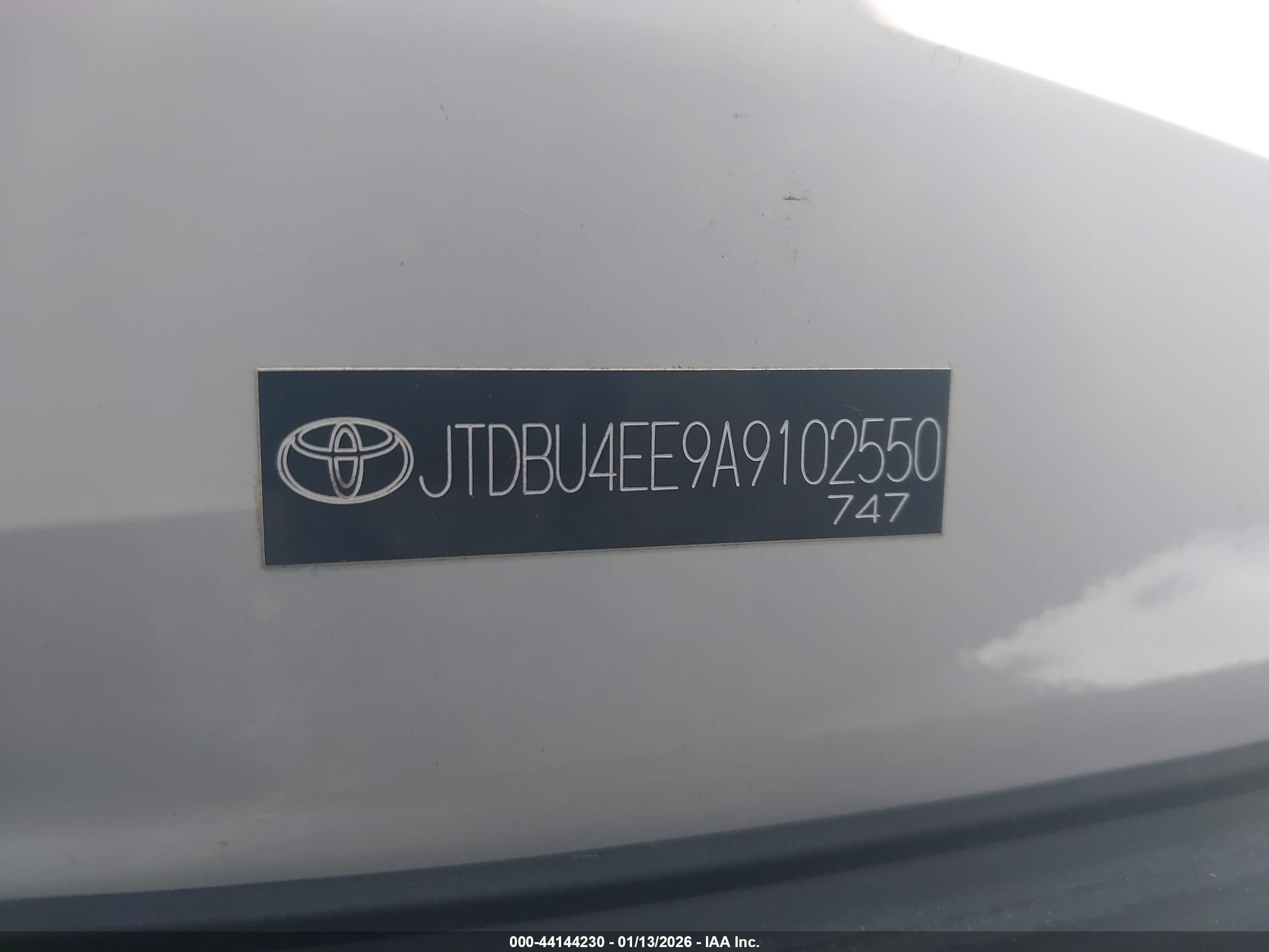 TOYOTA COROLLA image 9