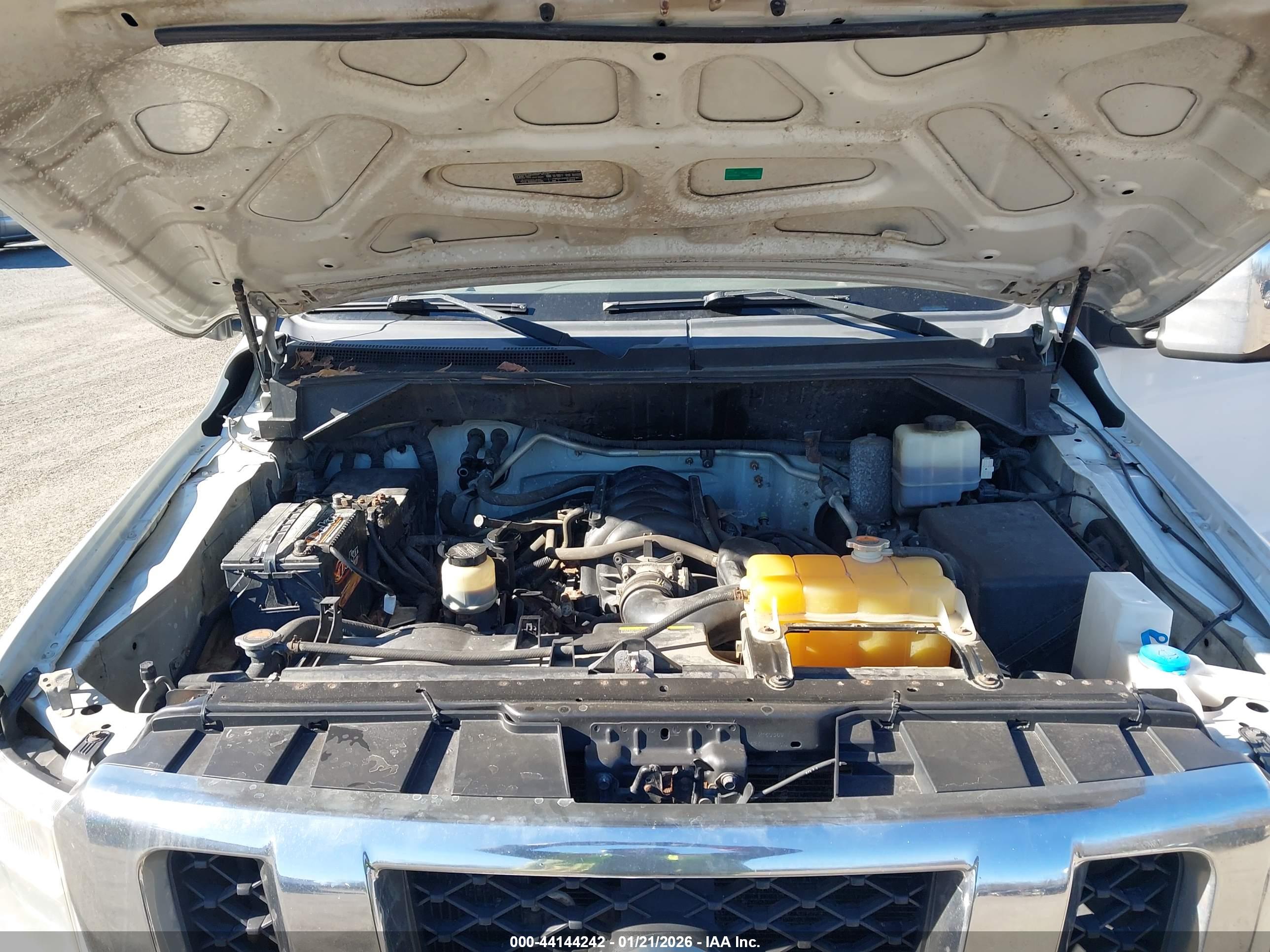 NISSAN NV image 10