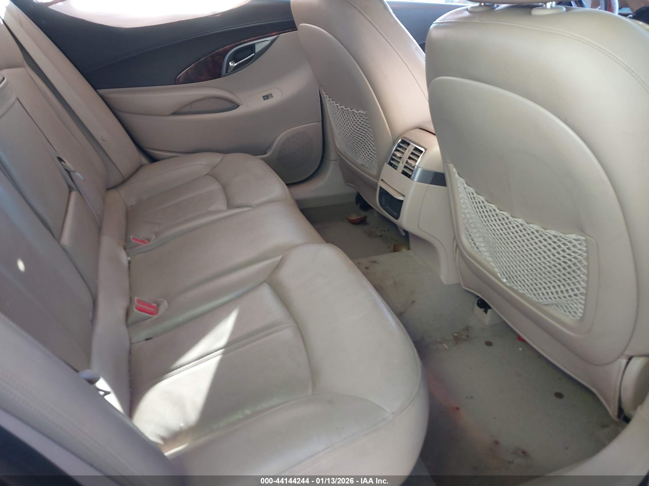 BUICK LACROSSE image 8