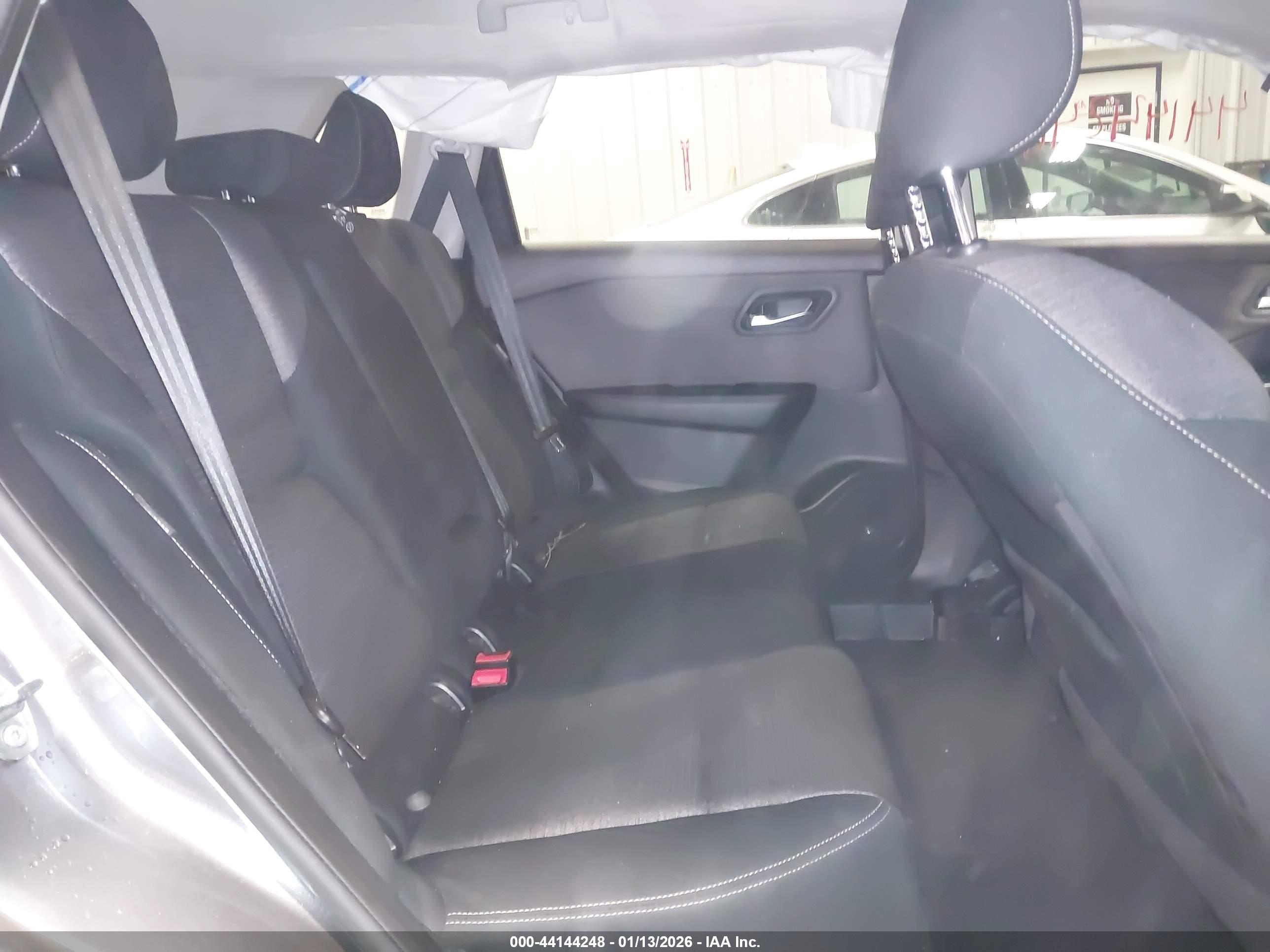 NISSAN ROGUE image 8