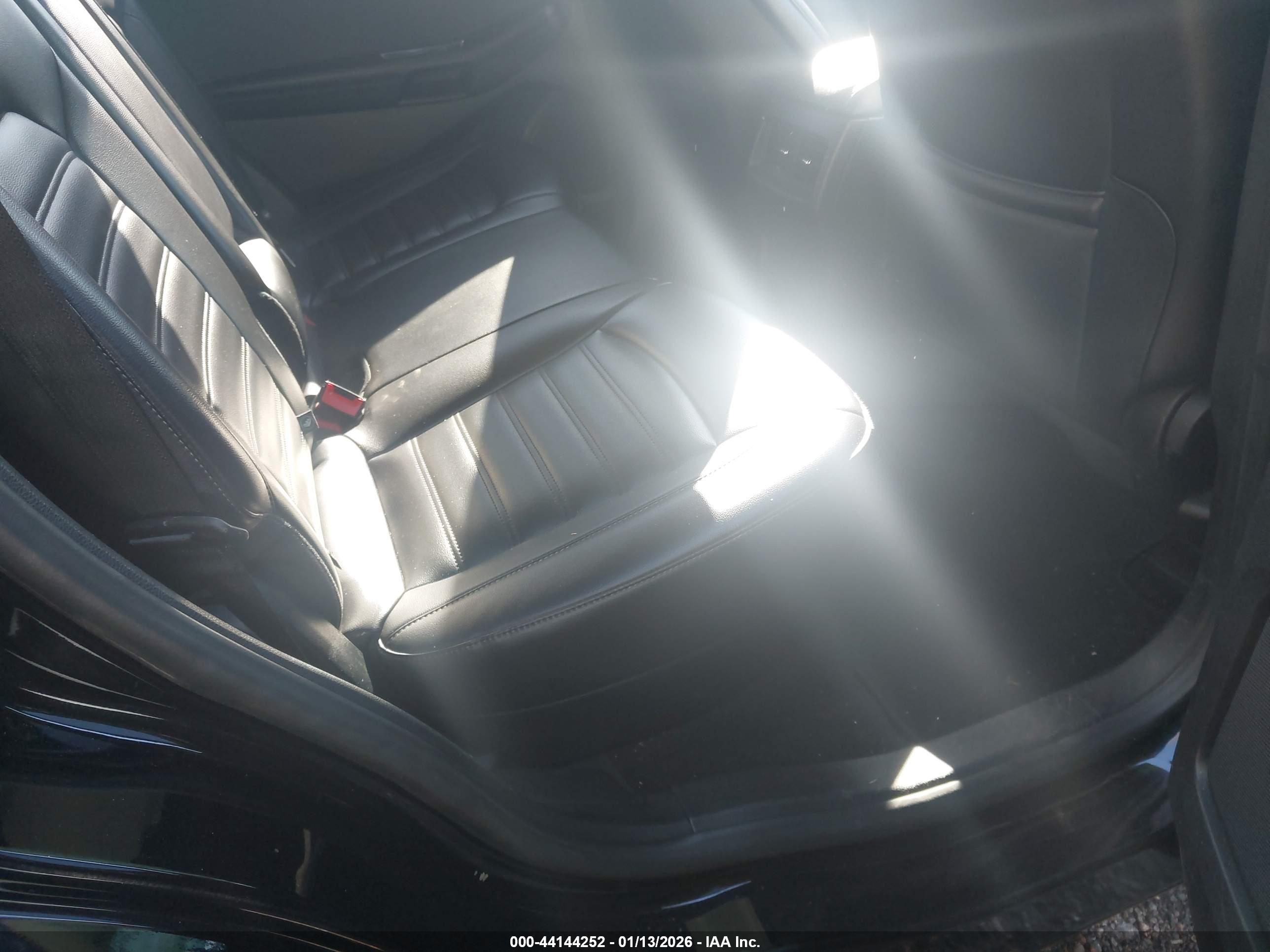 FORD EDGE image 8