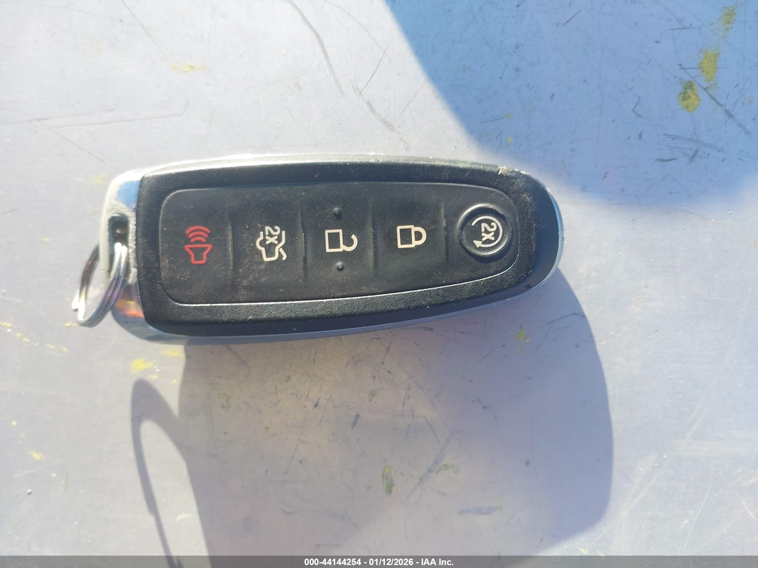 FORD ESCAPE image 11
