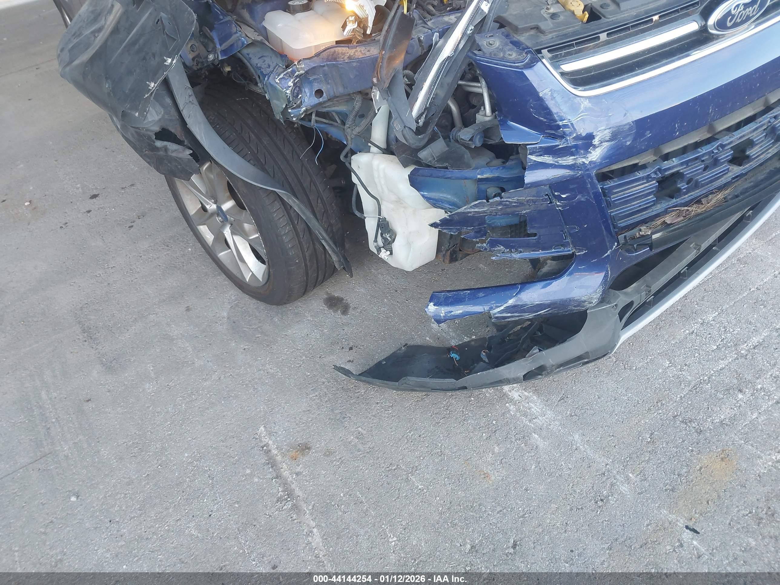 FORD ESCAPE image 6
