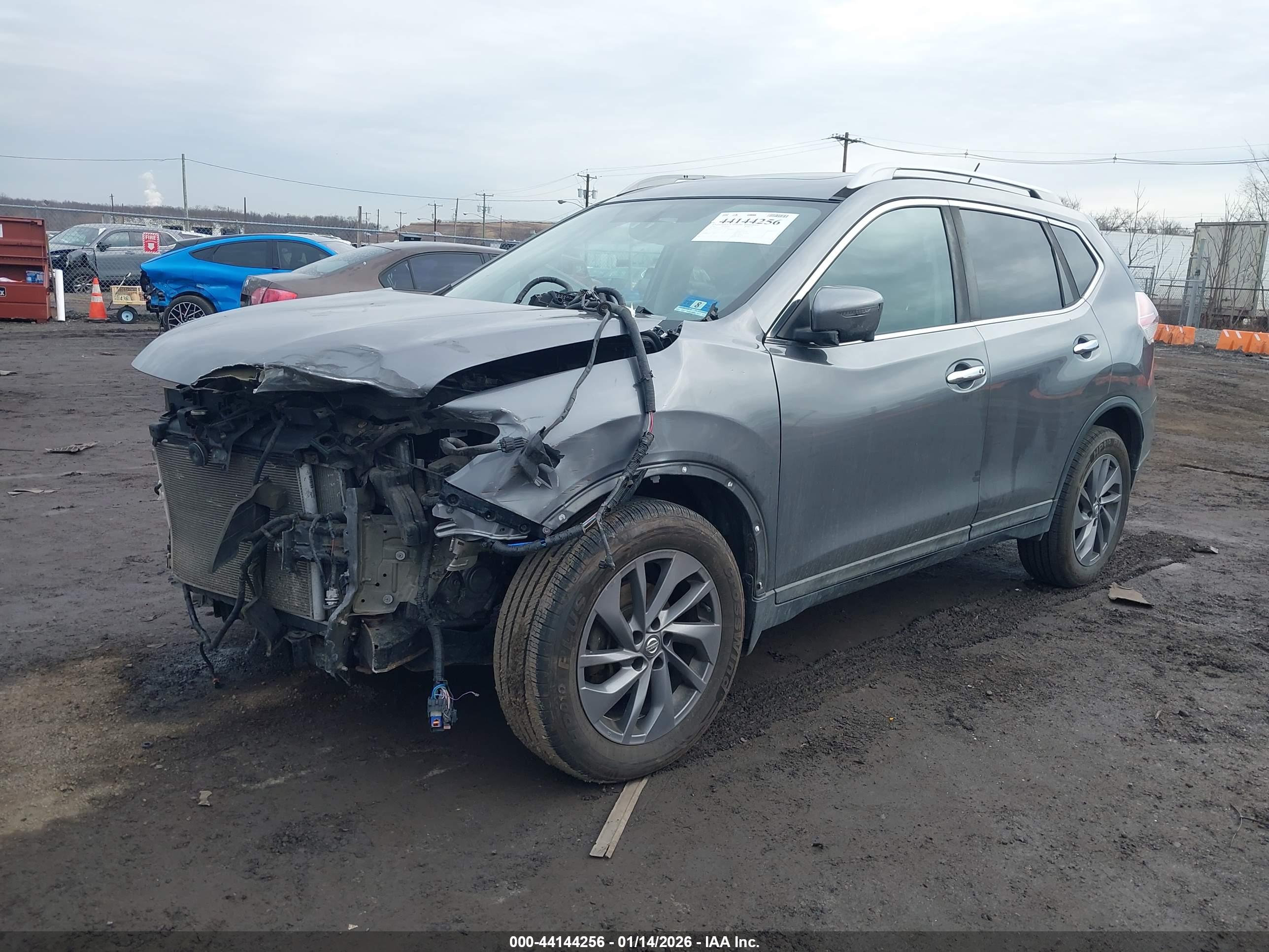 NISSAN ROGUE image 2