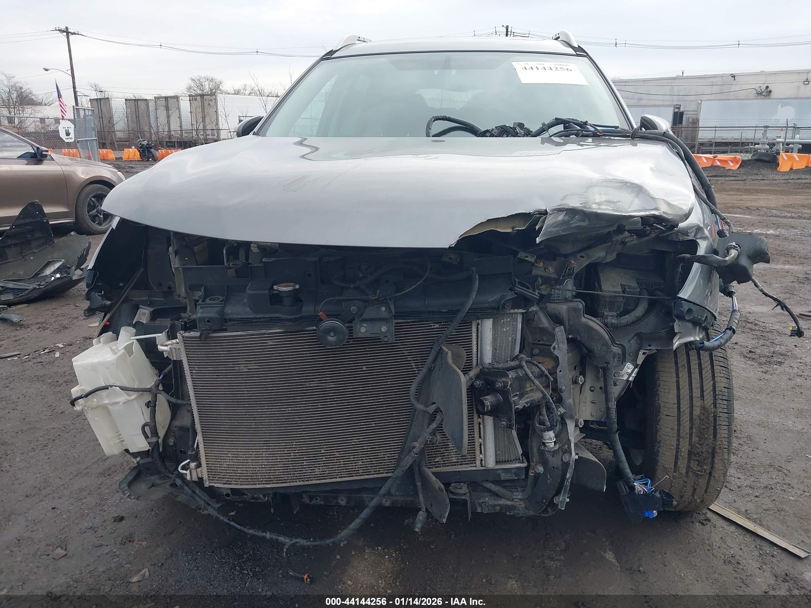 NISSAN ROGUE image 6