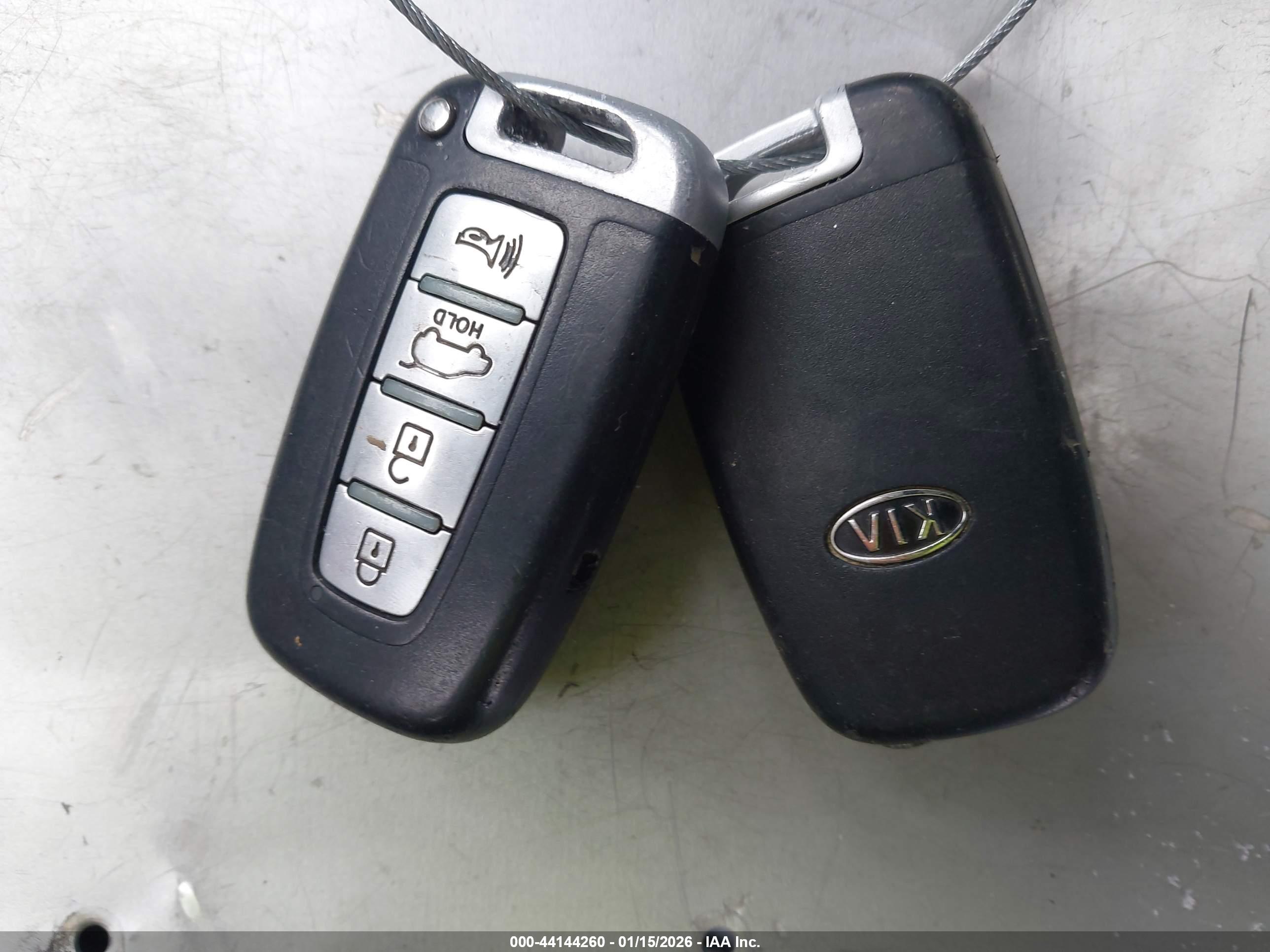 KIA SPORTAGE image 11