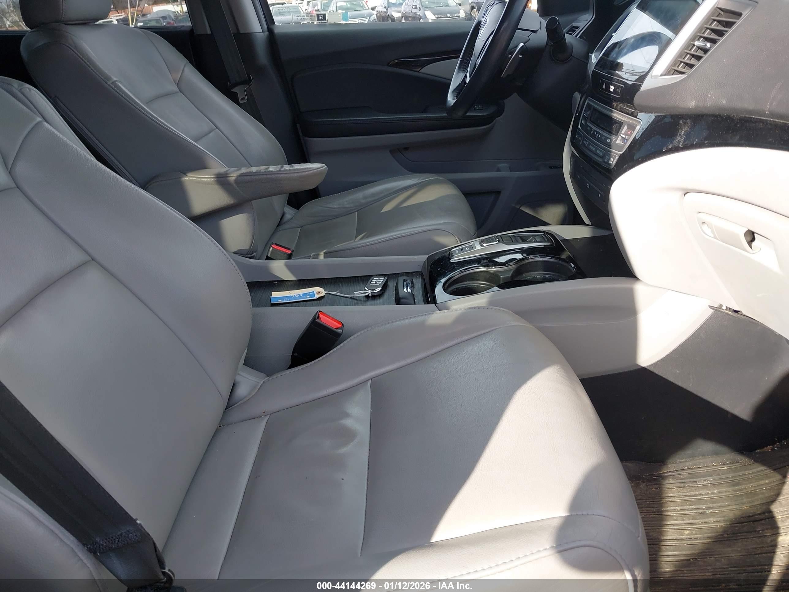 HONDA PILOT image 5