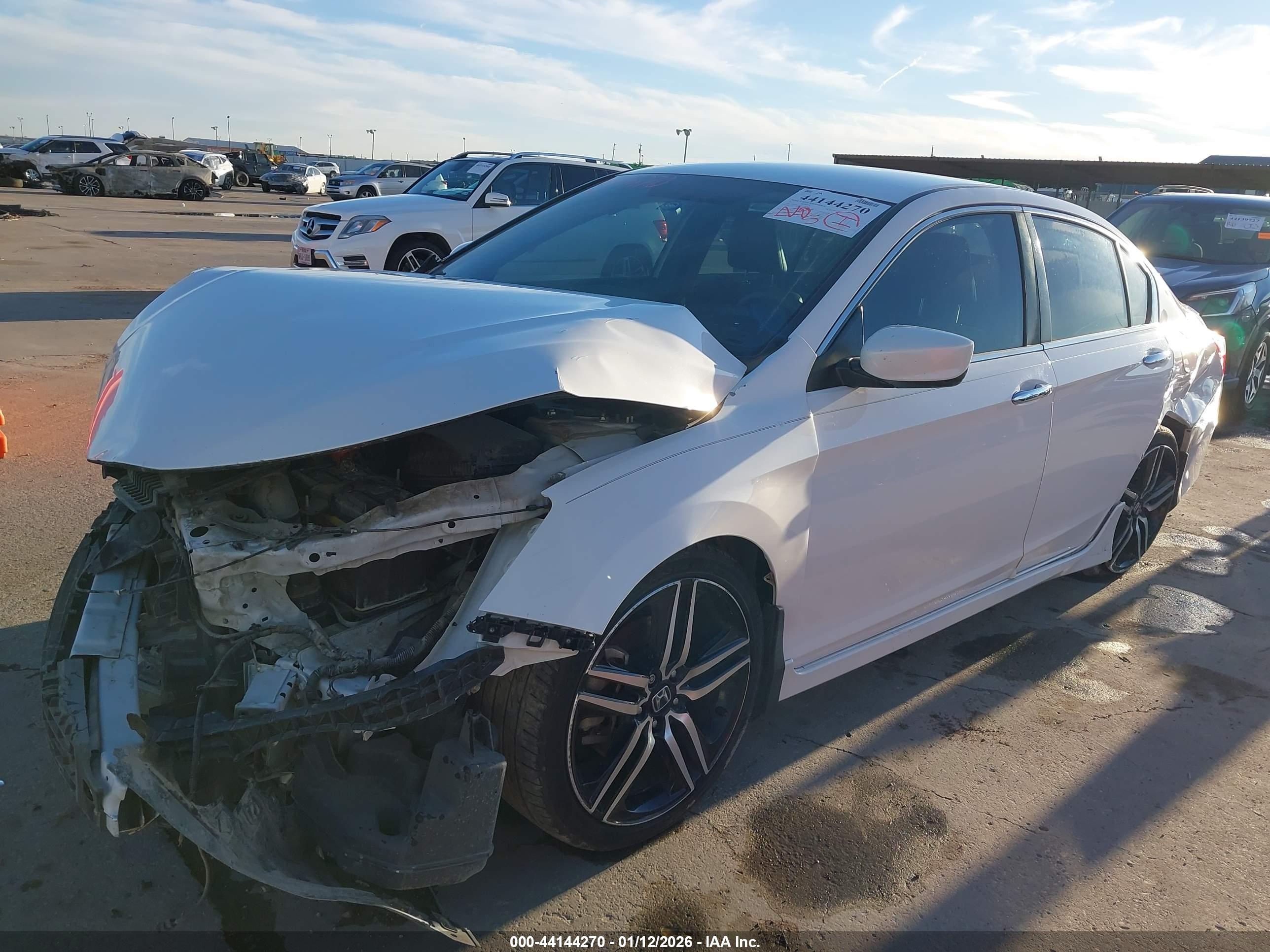 HONDA ACCORD image 6