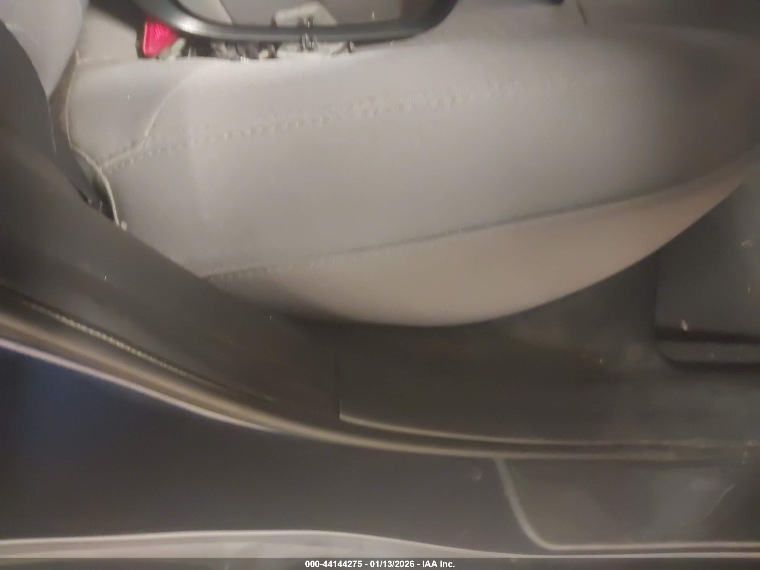 HYUNDAI ELANTRA image 8