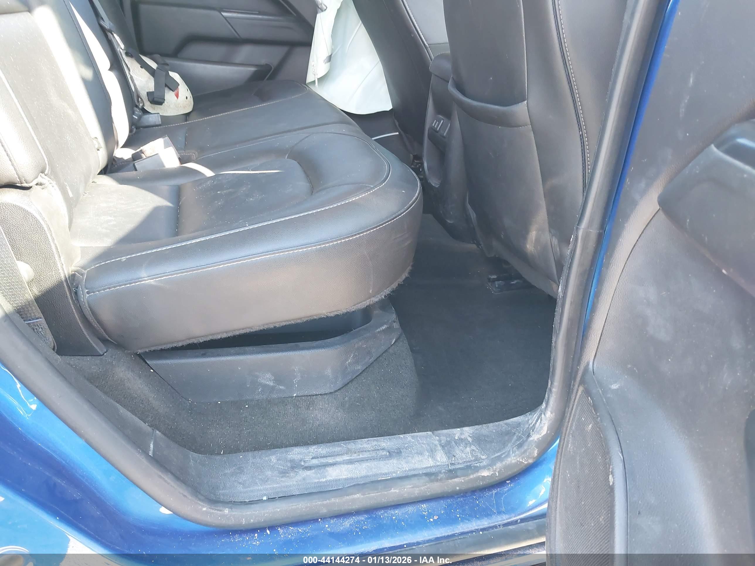 CHEVROLET COLORADO image 8