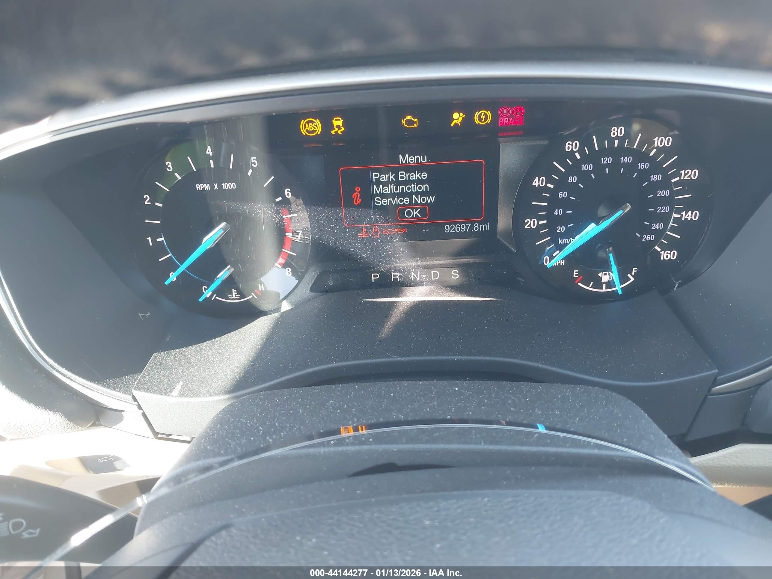 FORD FUSION image 7