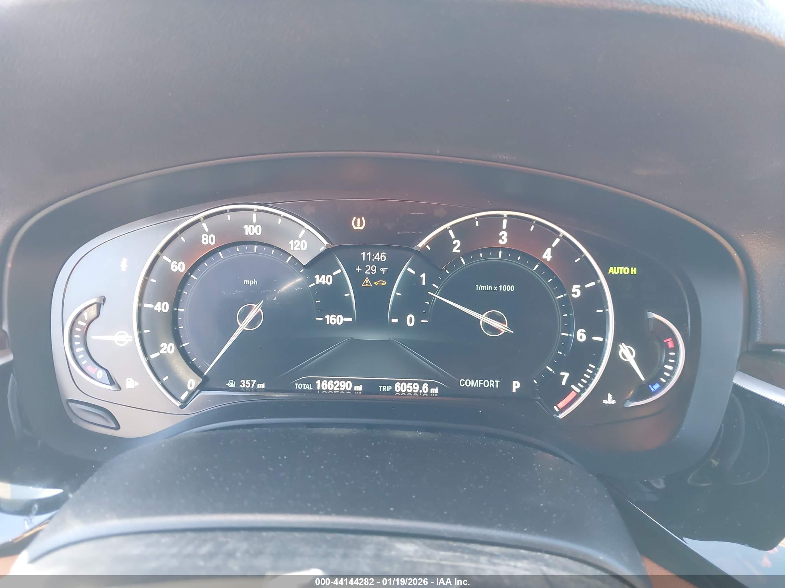 BMW 530I image 7