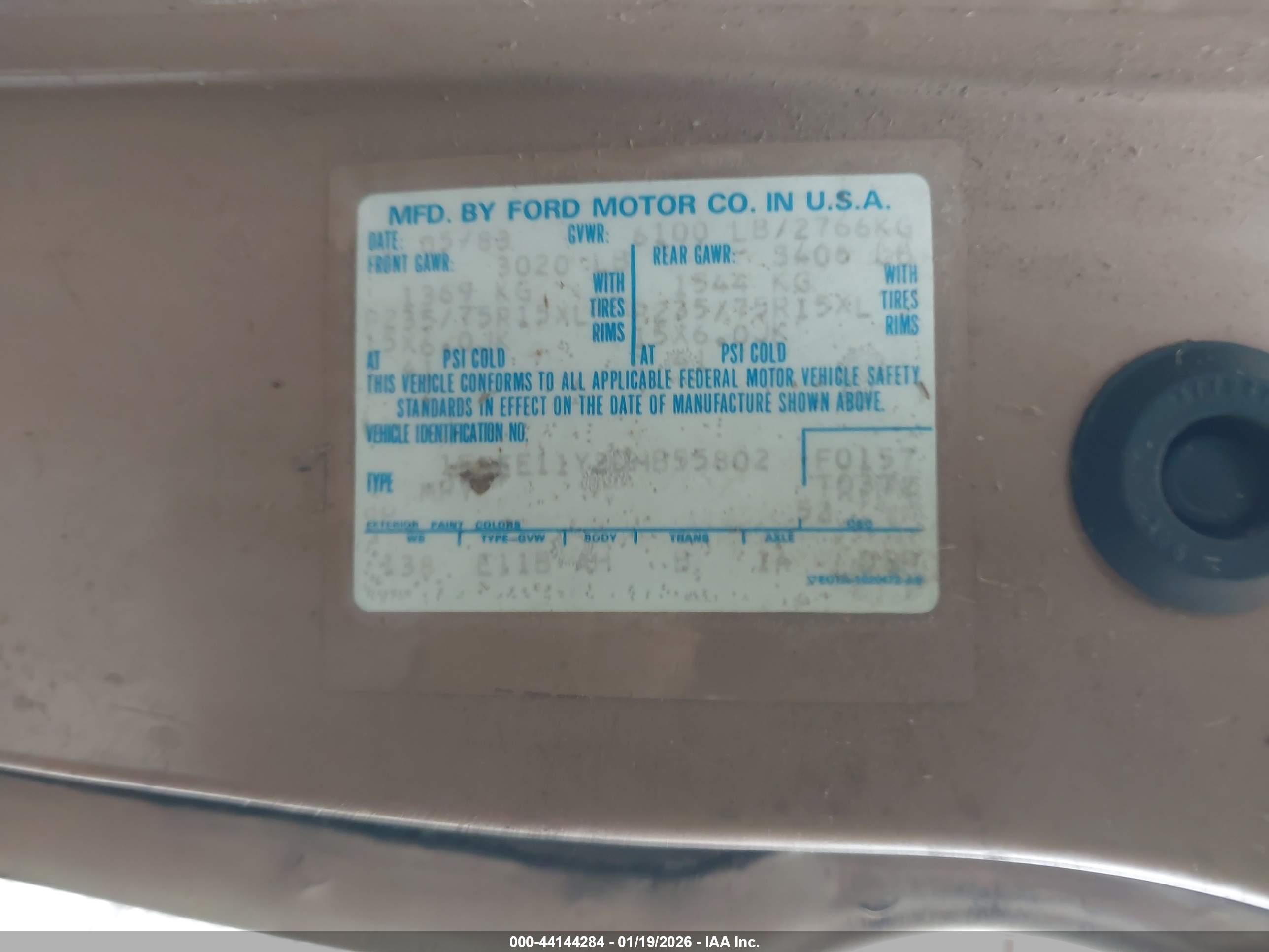 FORD ECONOLINE image 9