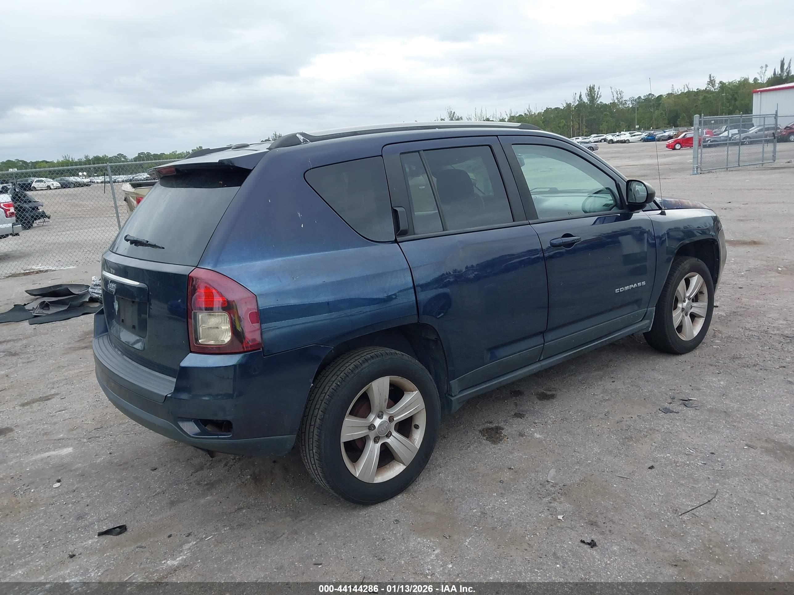 JEEP COMPASS image 4