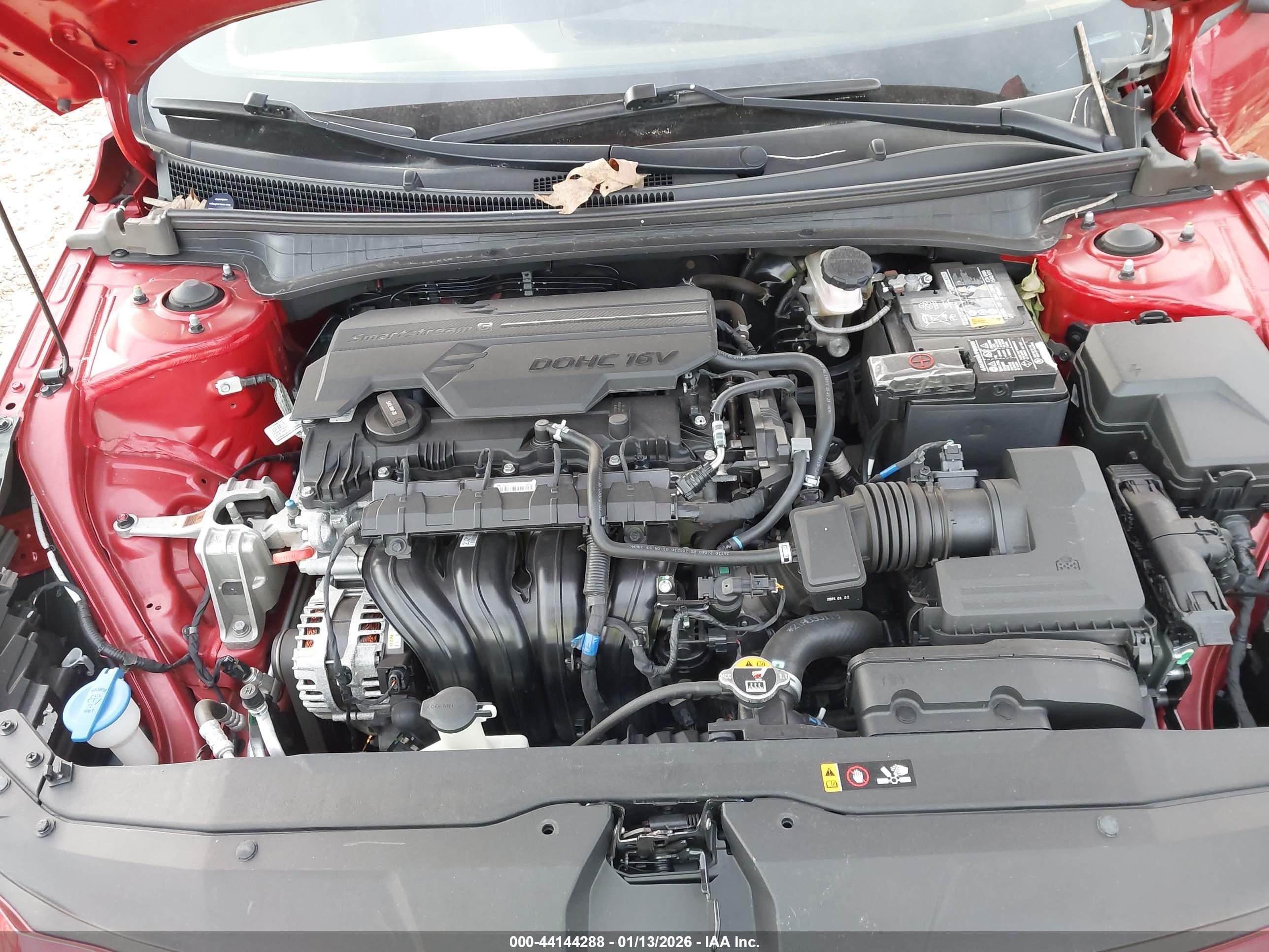 HYUNDAI ELANTRA image 10