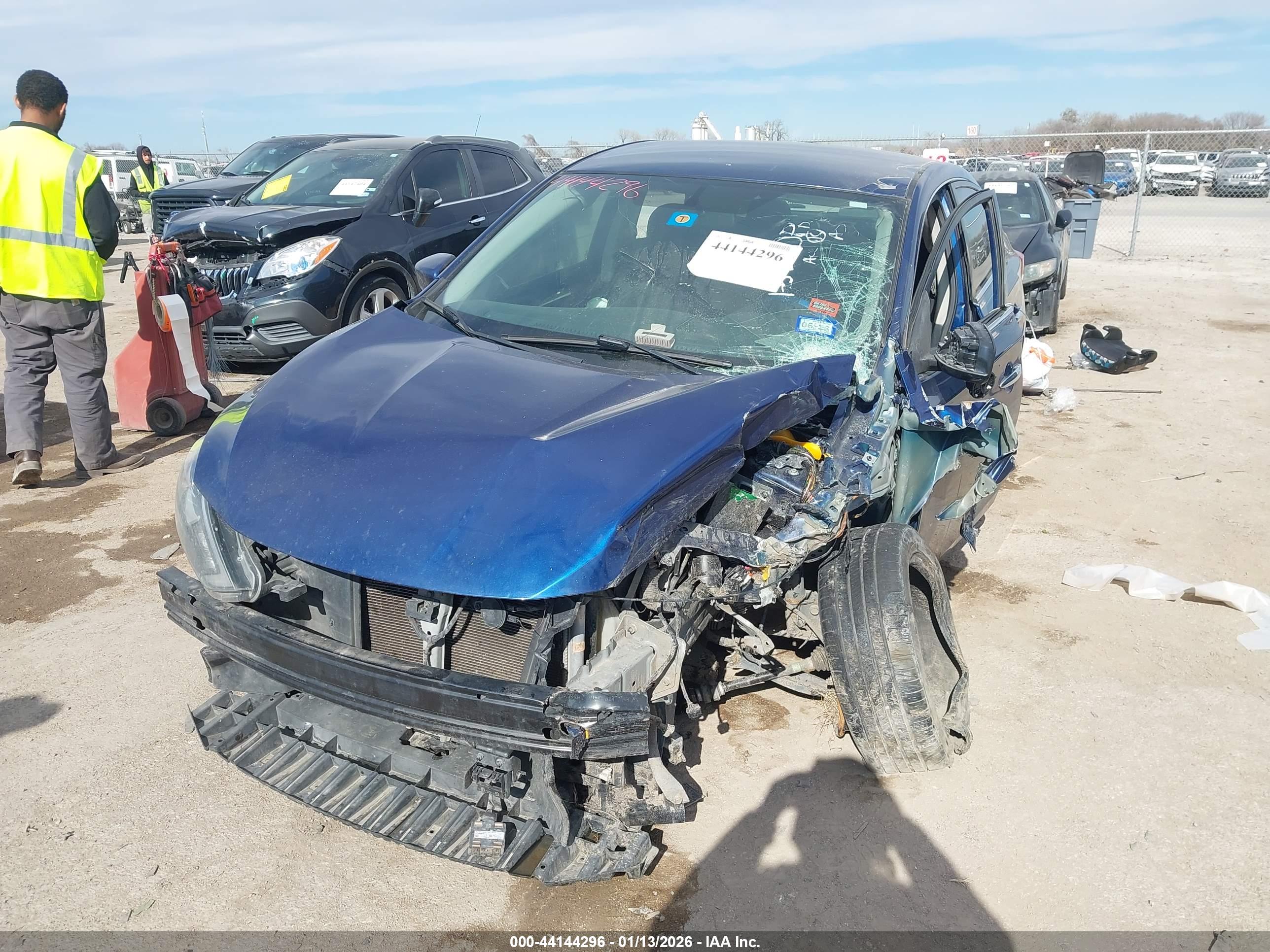 NISSAN SENTRA image 2