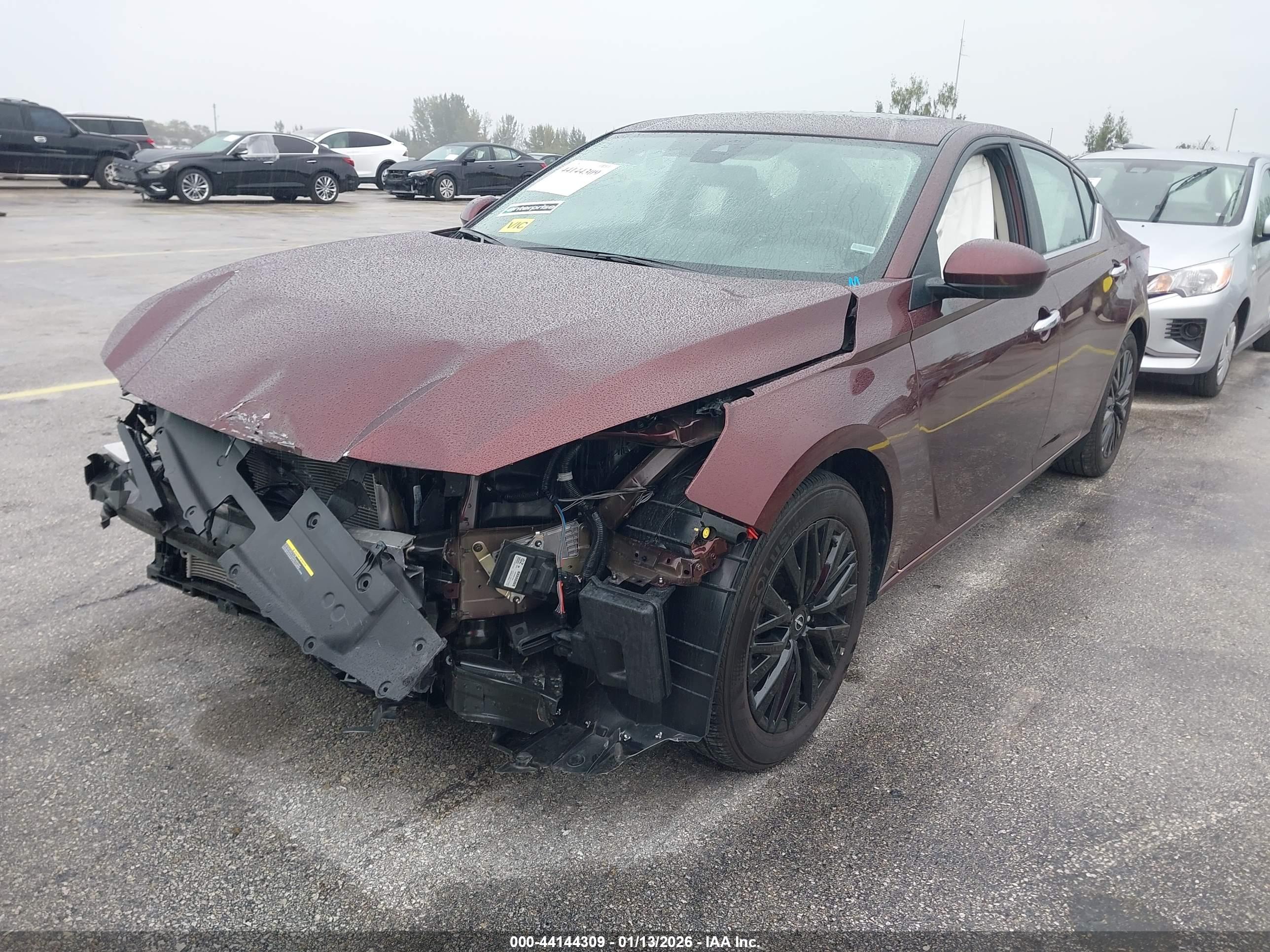 NISSAN ALTIMA image 2