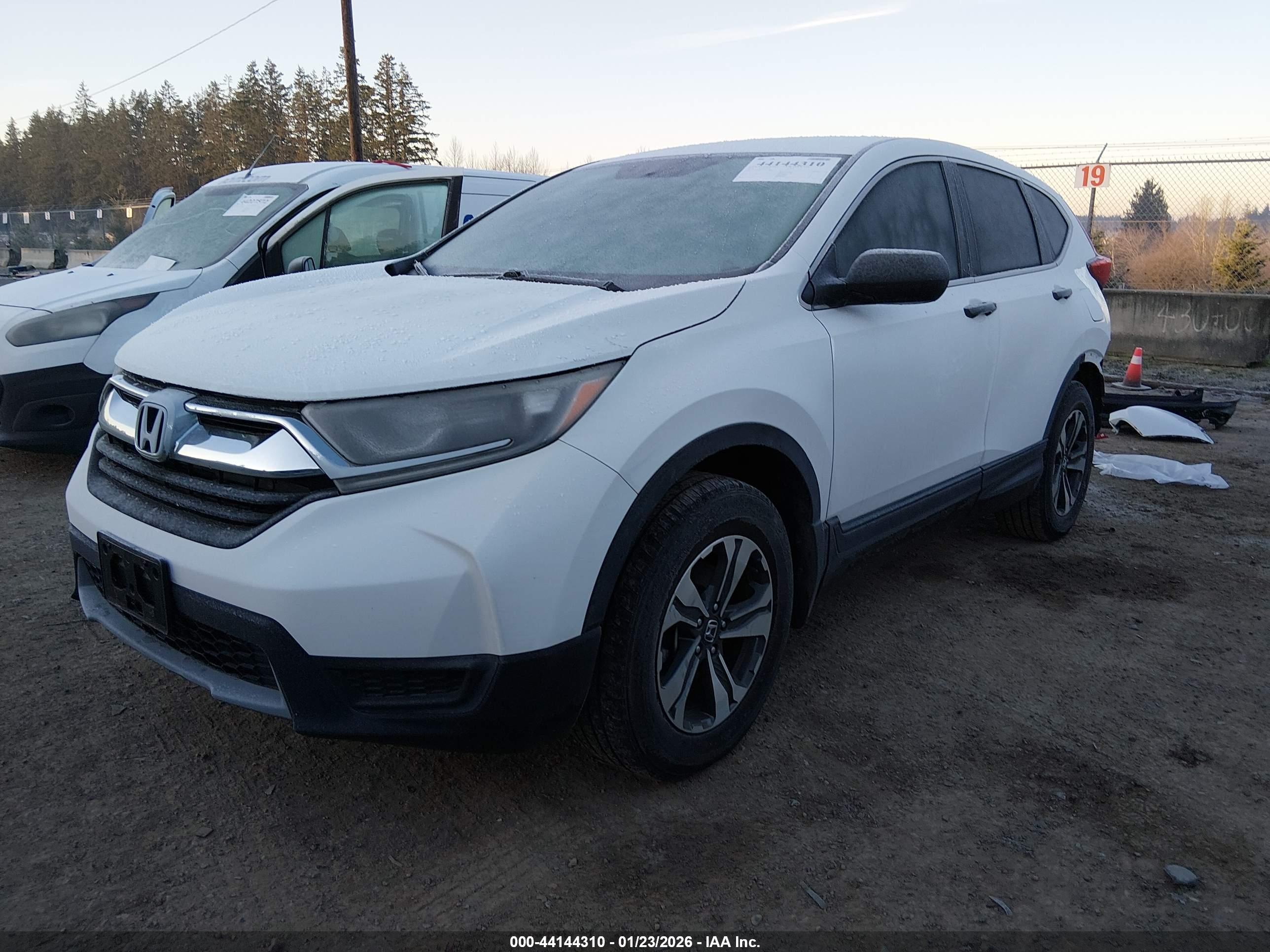 HONDA CR-V image 2