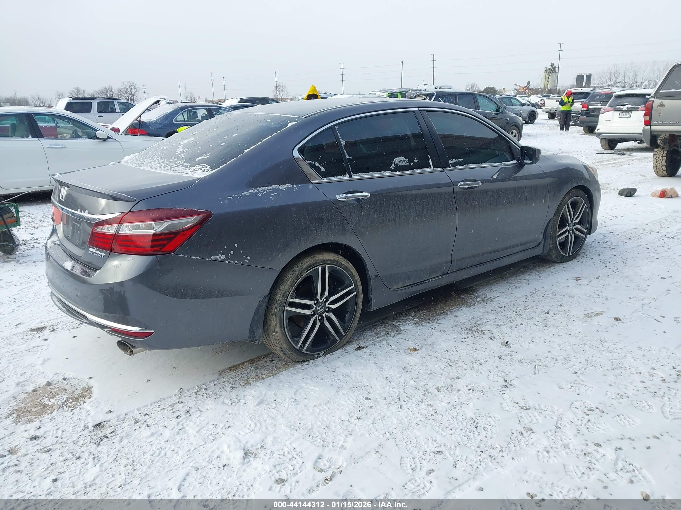 HONDA ACCORD image 4