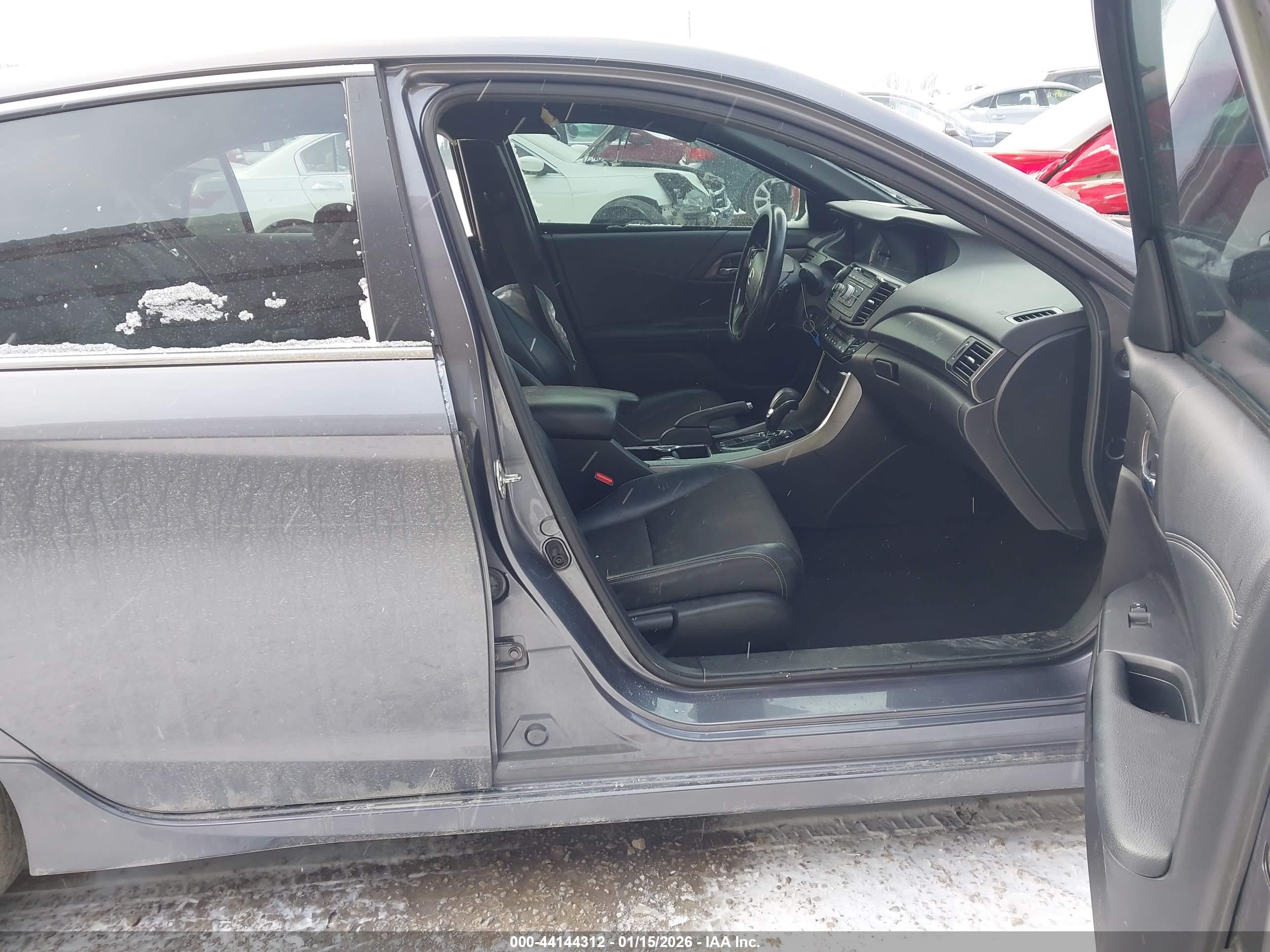 HONDA ACCORD image 5