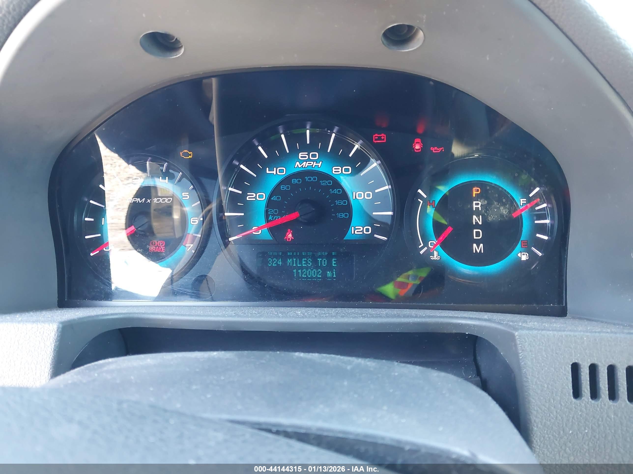 FORD FUSION image 7
