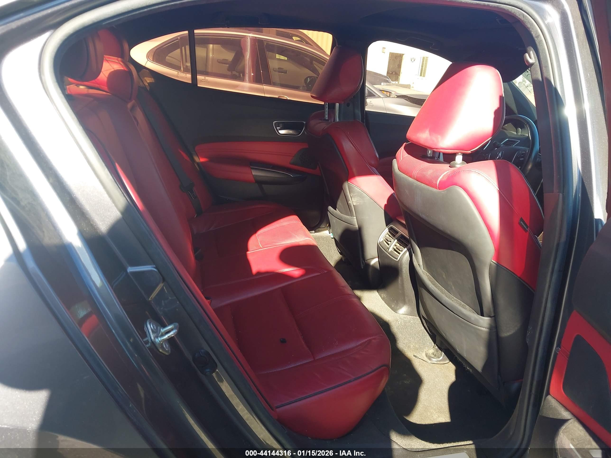 ACURA TLX image 8