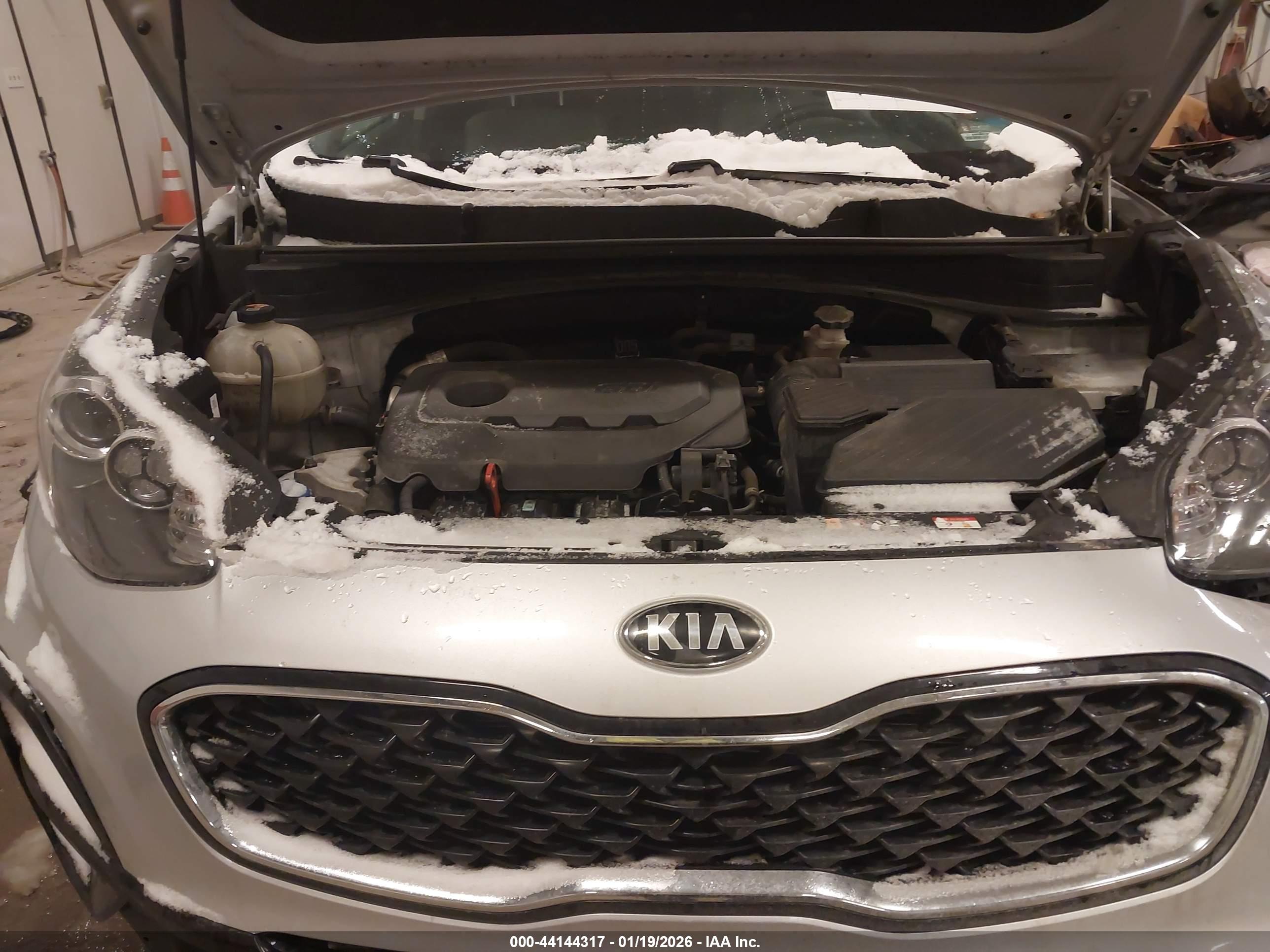 KIA SPORTAGE image 10