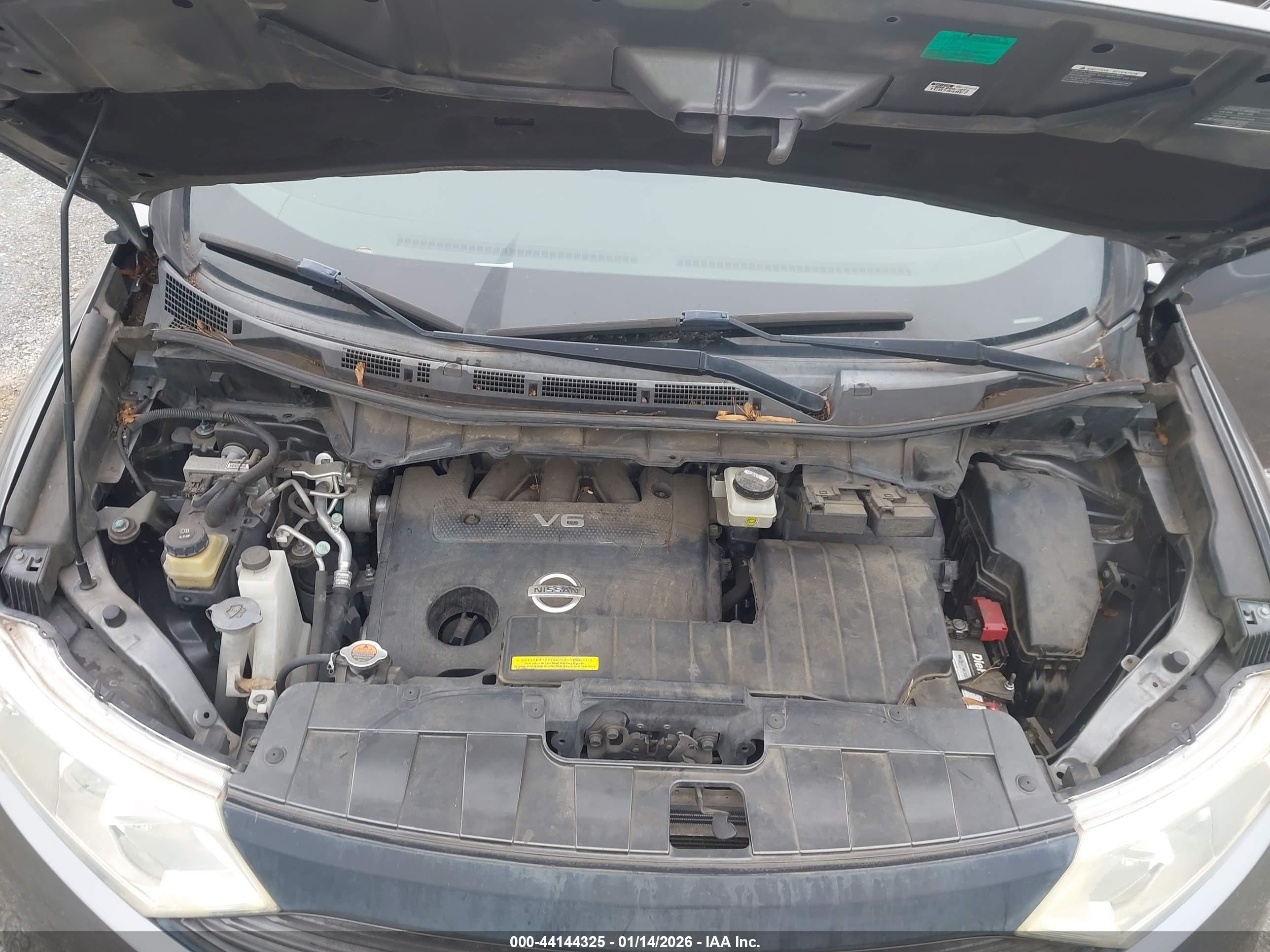 NISSAN QUEST image 10