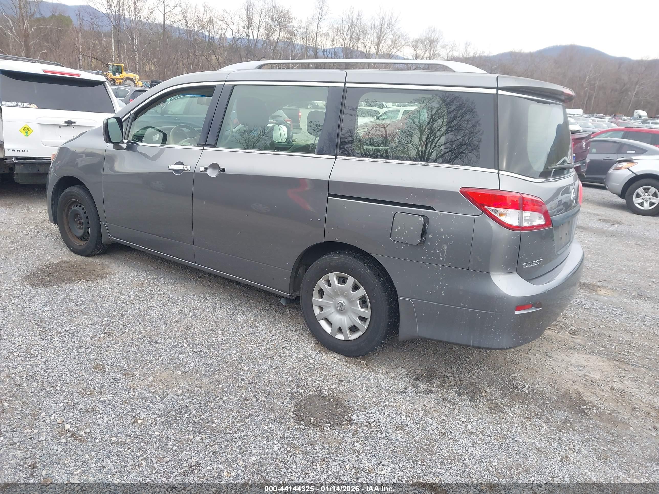 NISSAN QUEST image 3
