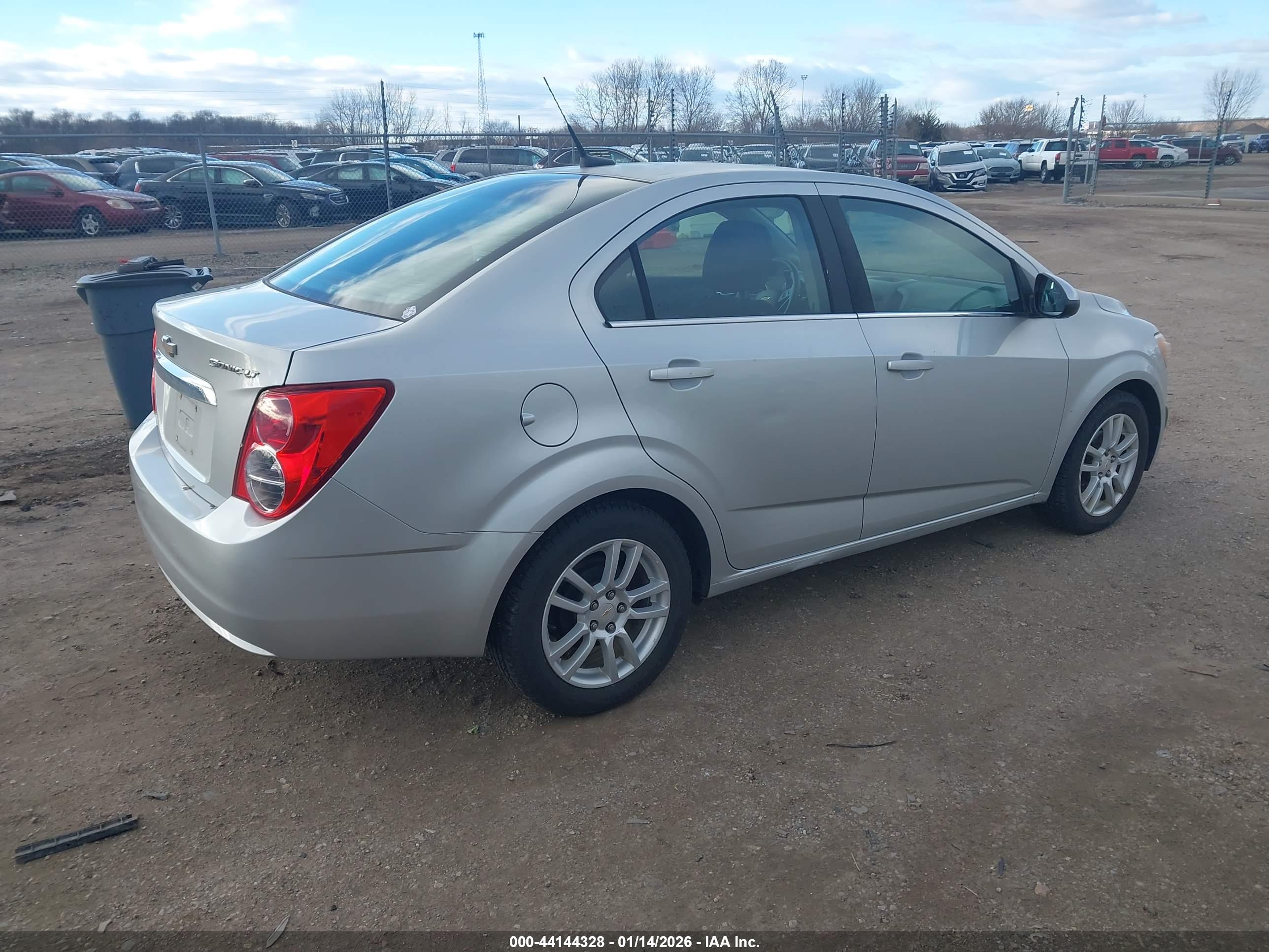 CHEVROLET SONIC image 4