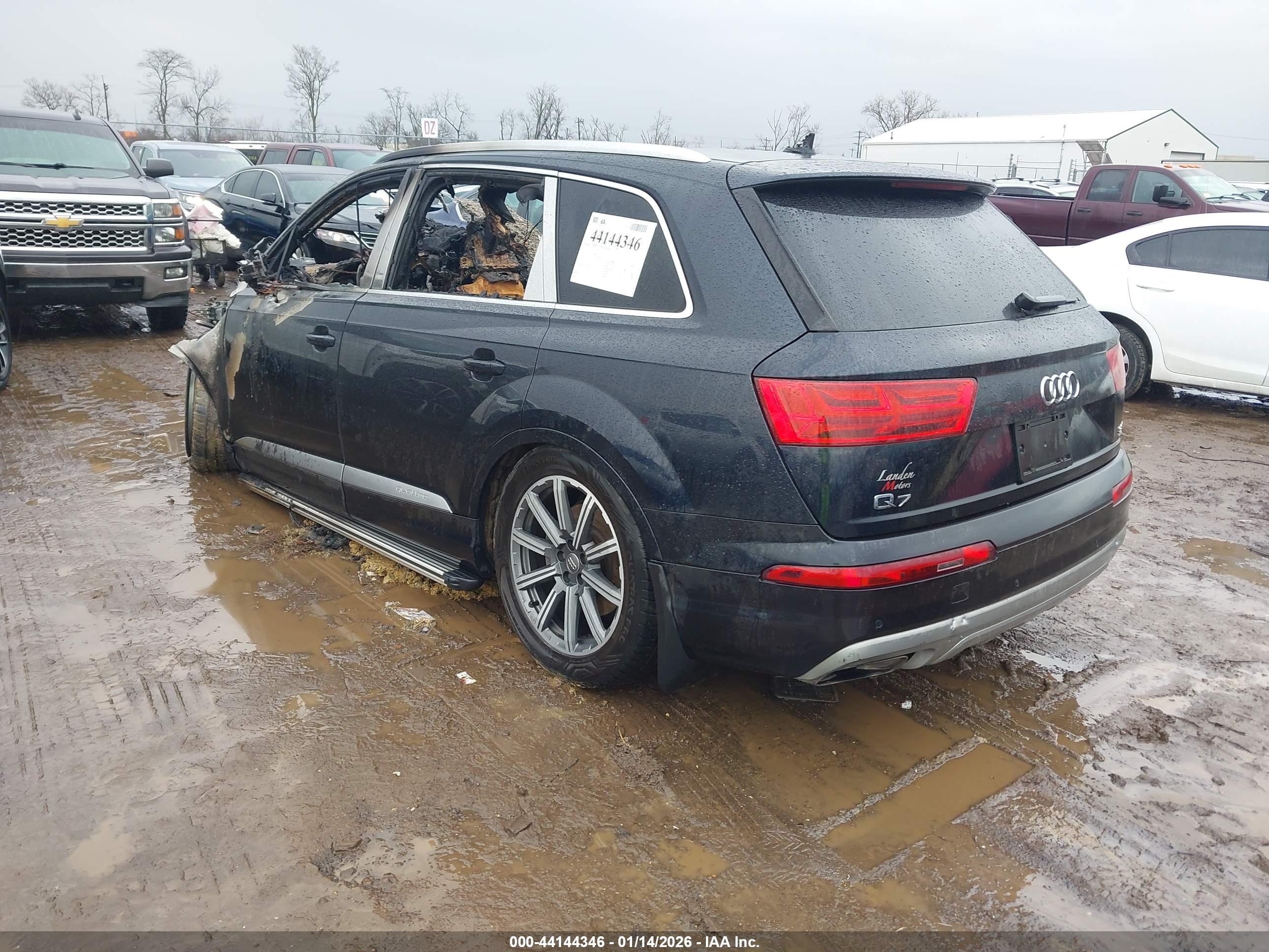 AUDI Q7 image 3
