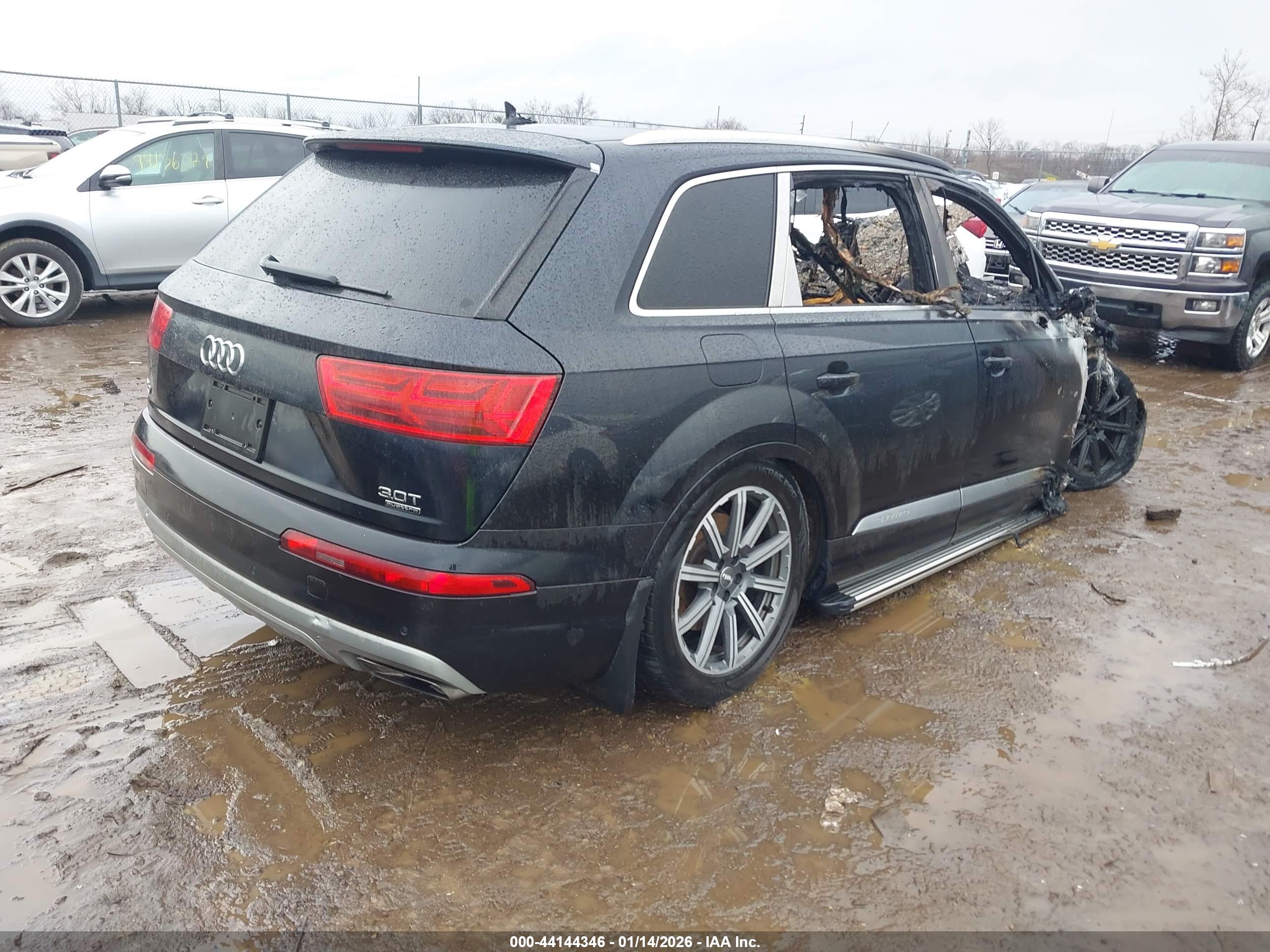 AUDI Q7 image 4