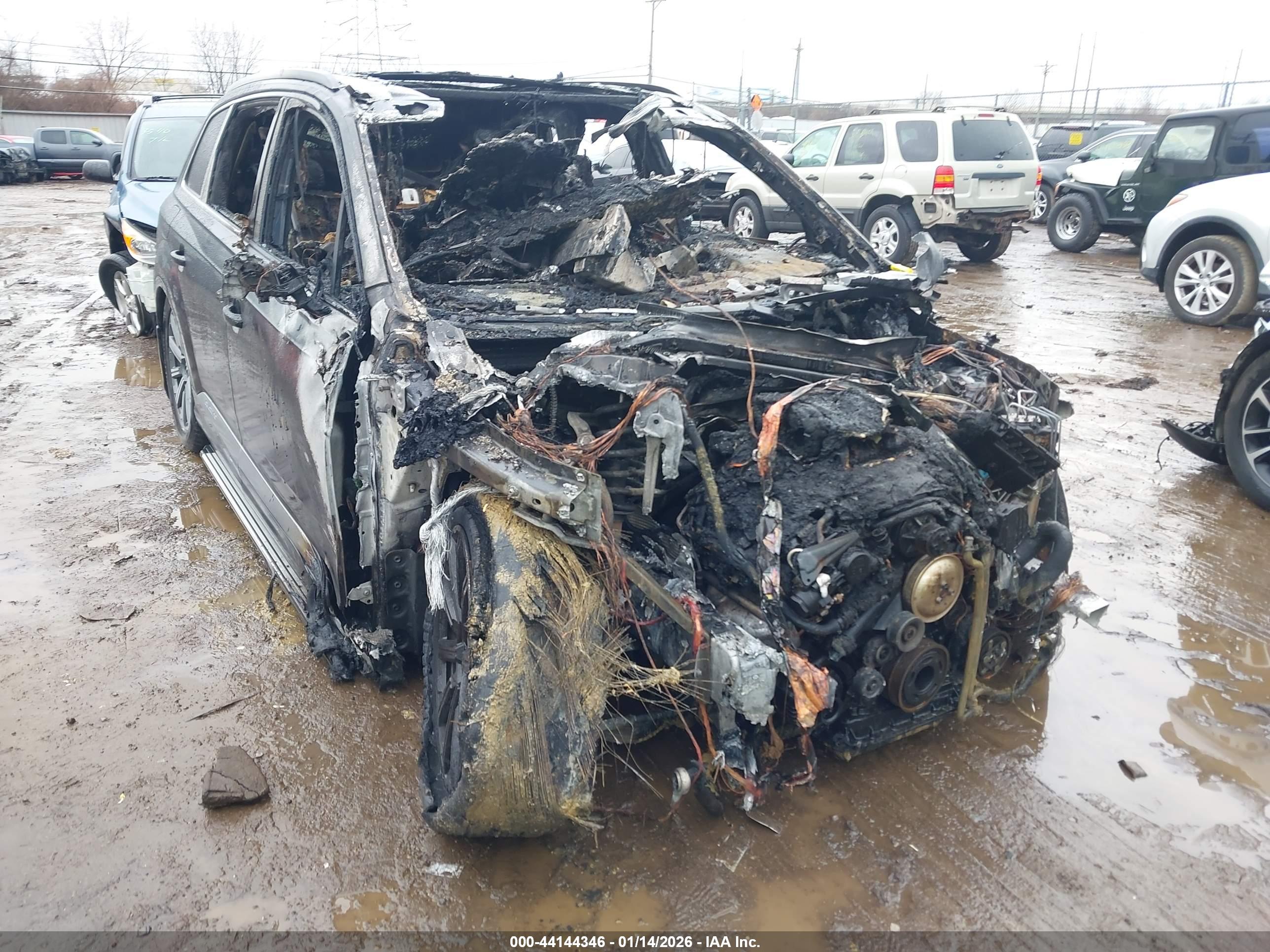 AUDI Q7 image 6