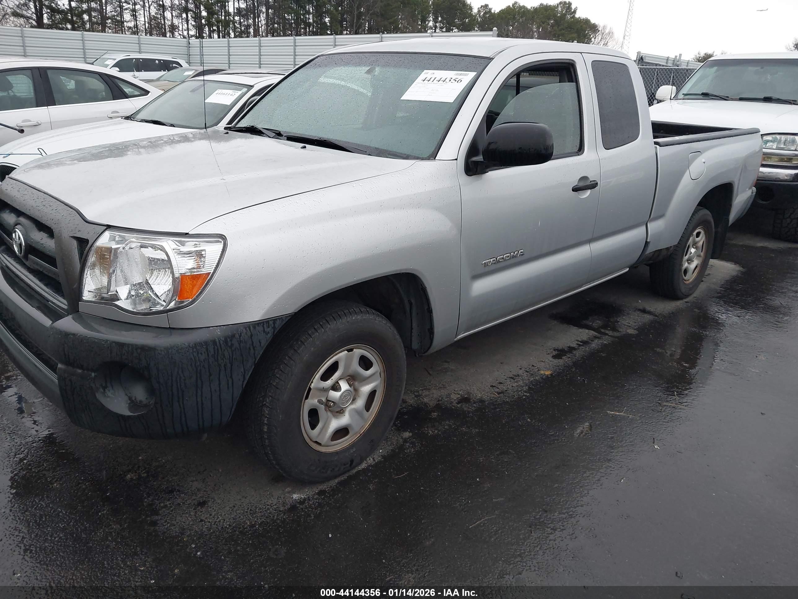 TOYOTA TACOMA image 2