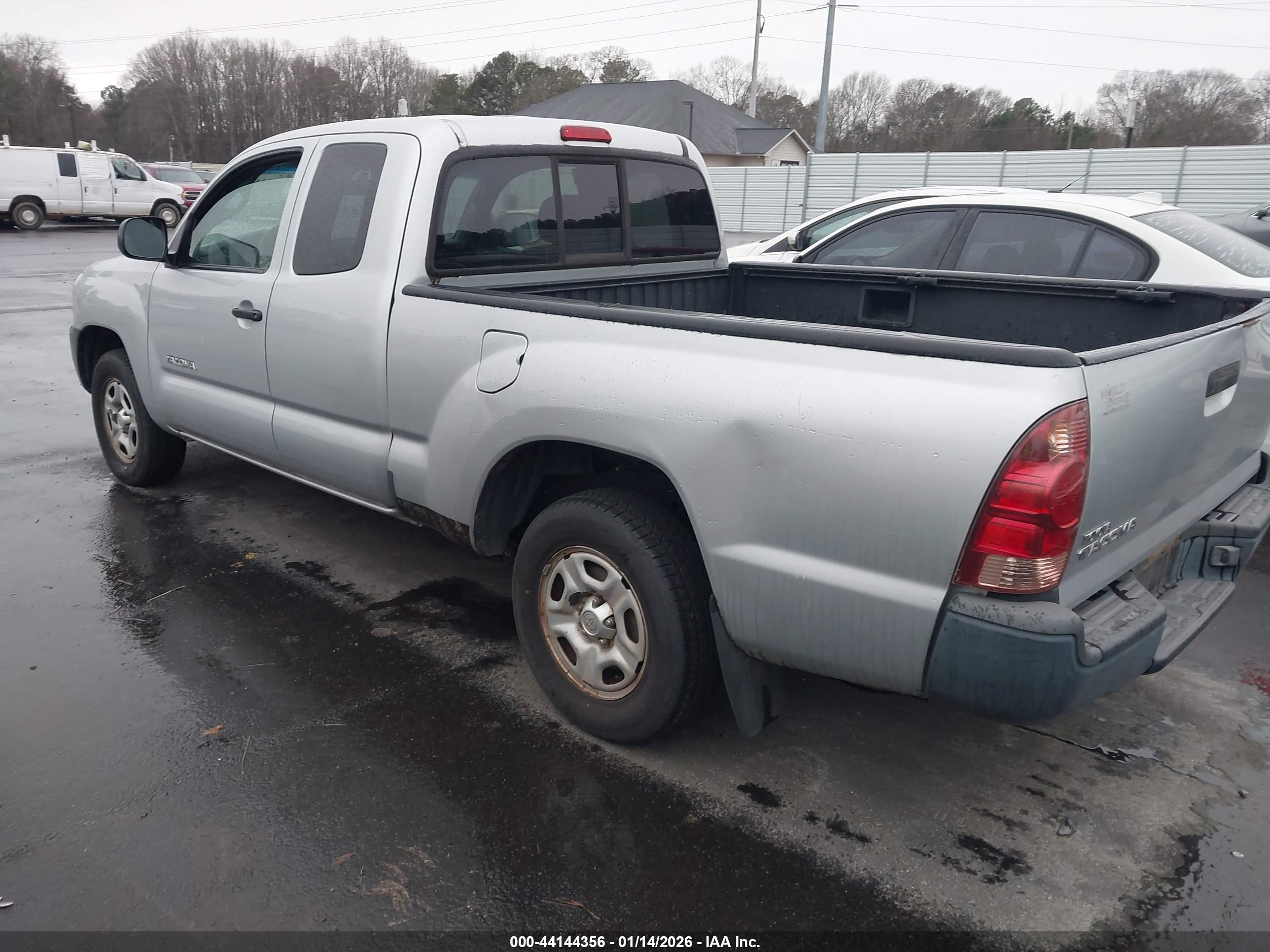 TOYOTA TACOMA image 3