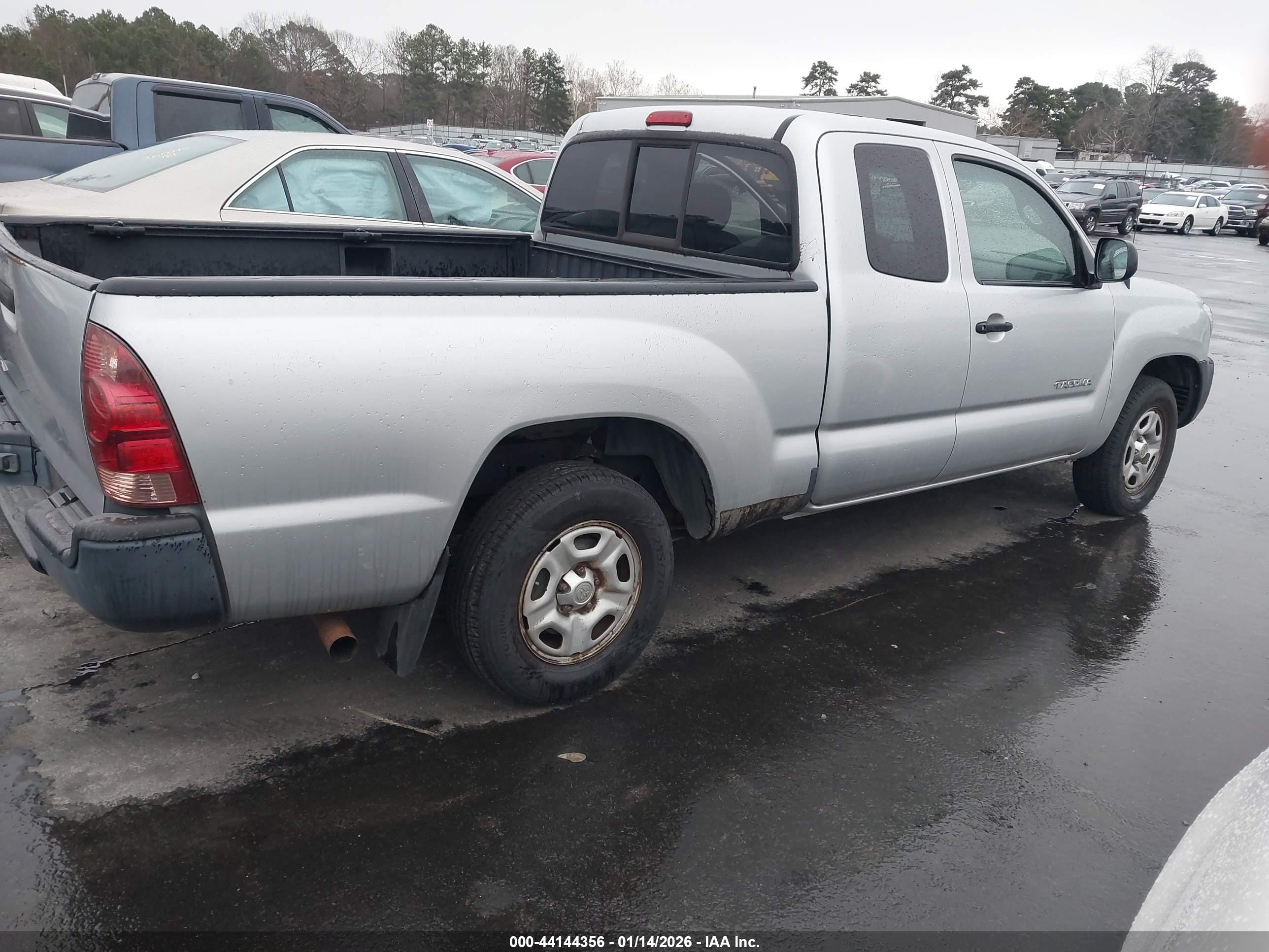 TOYOTA TACOMA image 4