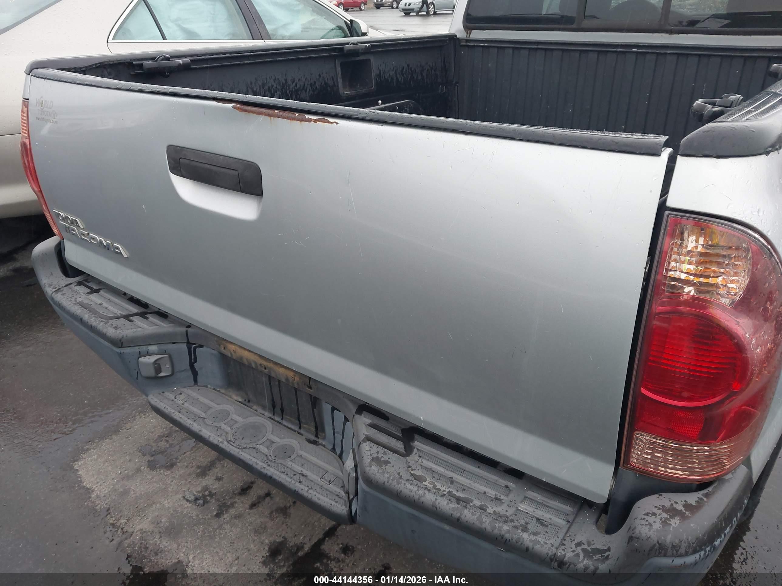 TOYOTA TACOMA image 6