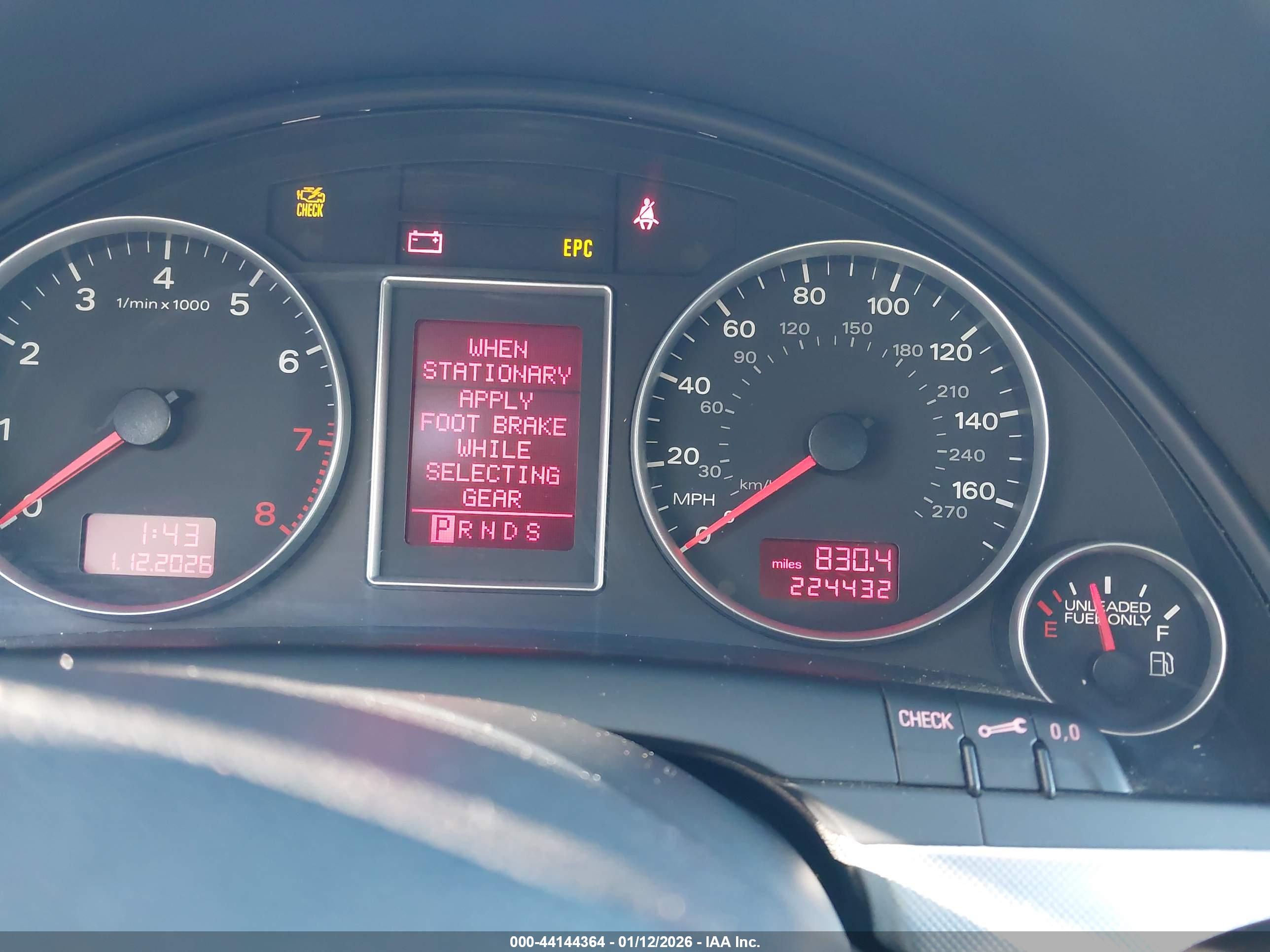 AUDI A4 image 7