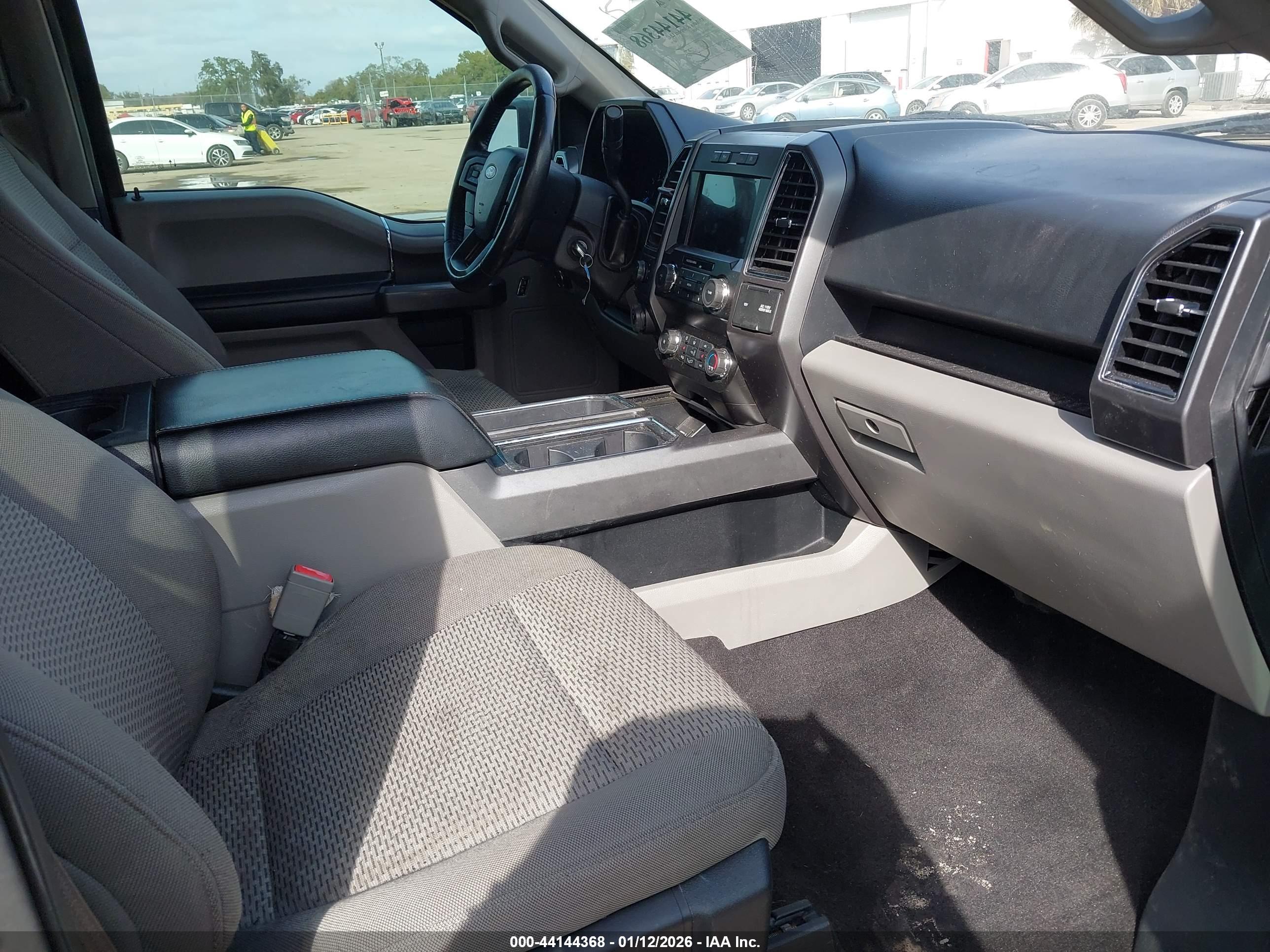 FORD F-150 image 5