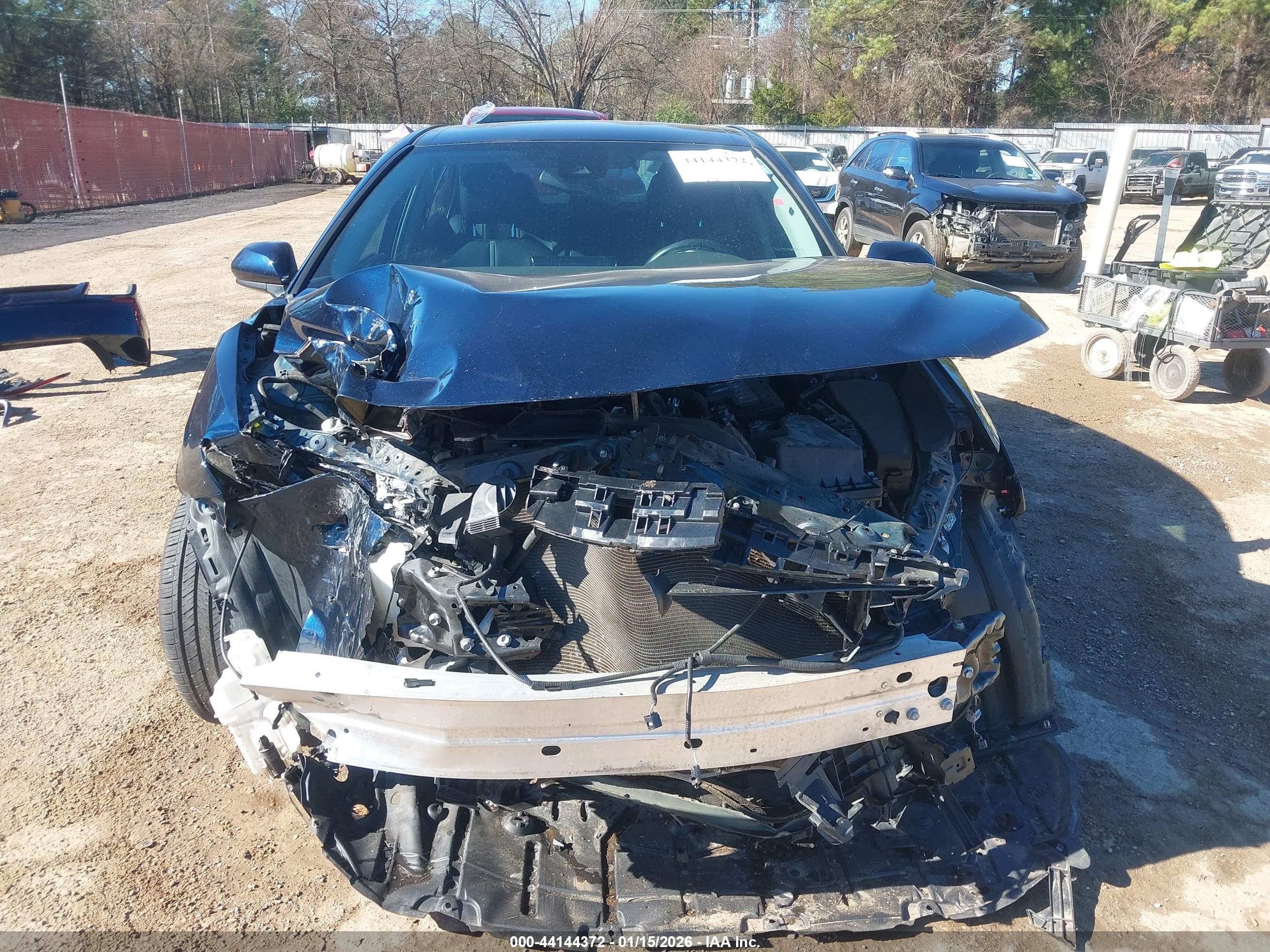 TOYOTA CAMRY image 6