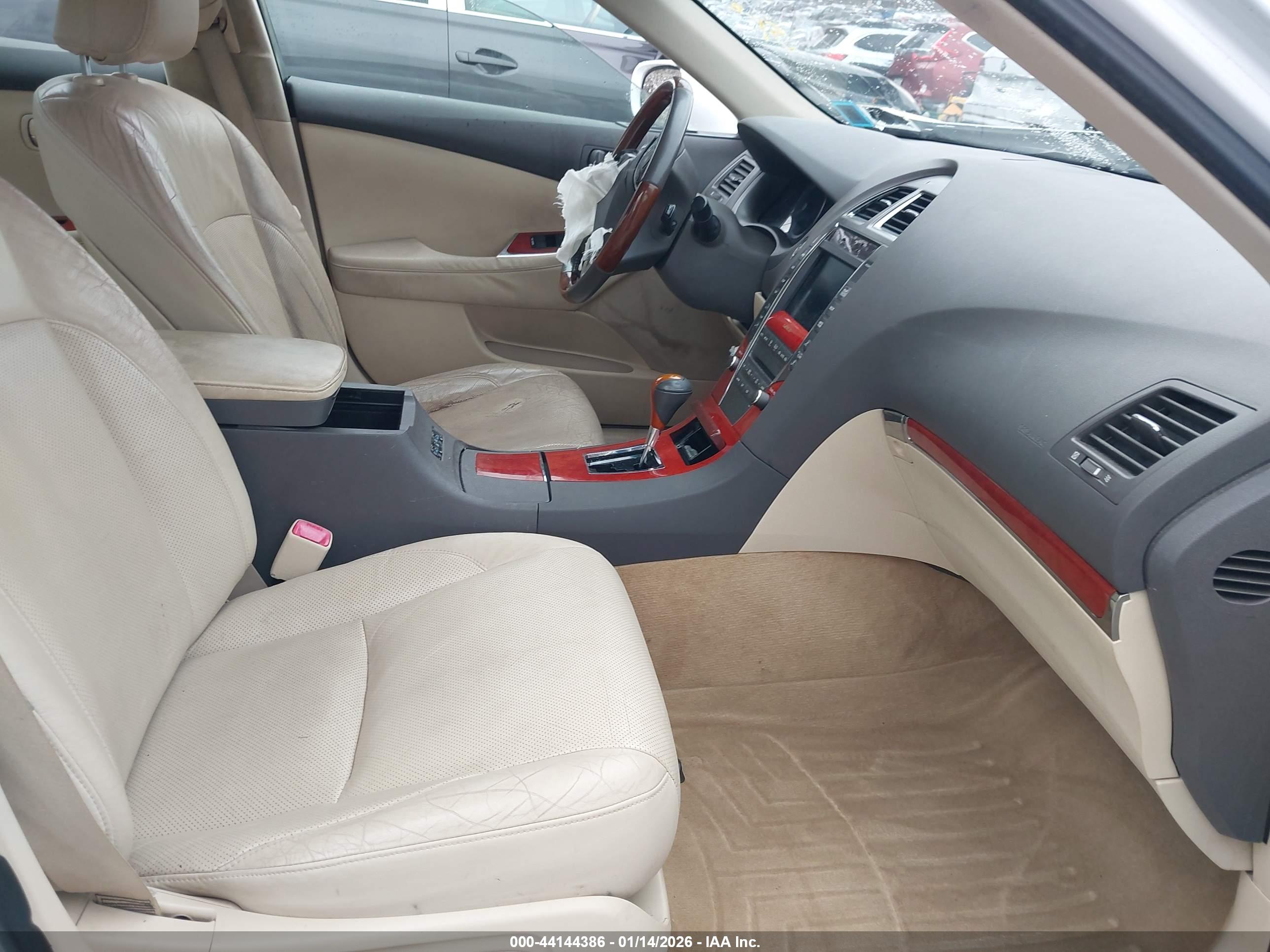 LEXUS ES image 5
