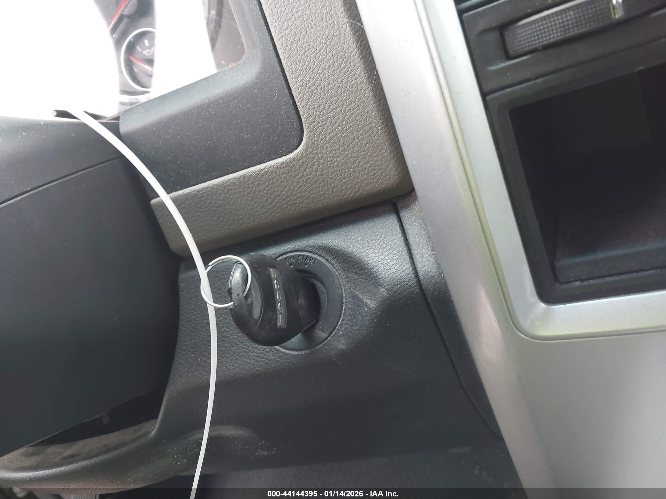 DODGE RAM image 11